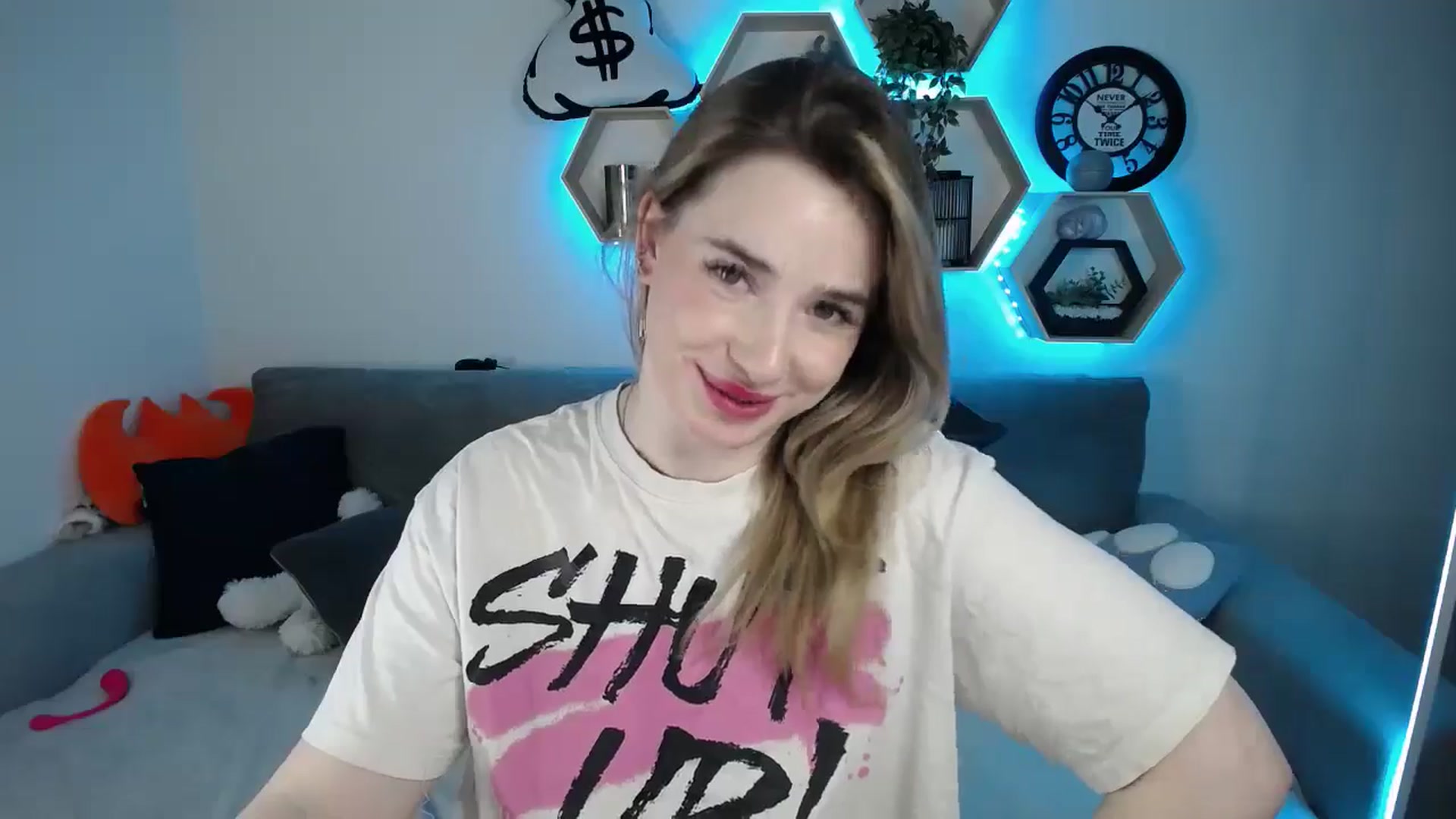 Gallery image thumbnail from SabrinaViolet's myfreecams stream on, 02/14/2025, 12:55 image 2 of 20