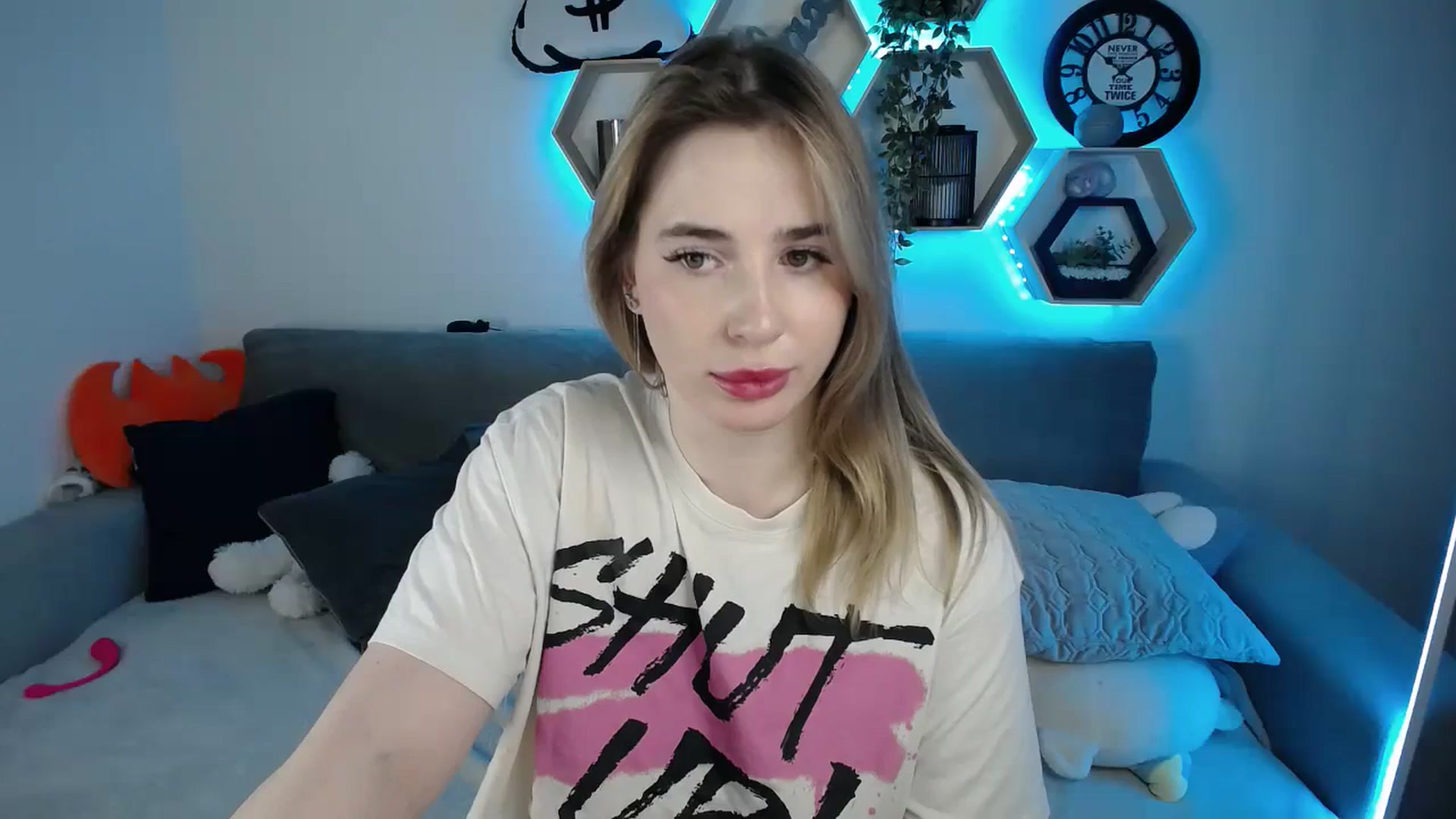 Gallery image thumbnail from SabrinaViolet's myfreecams stream on, 02/14/2025, 14:49 image 12 of 20