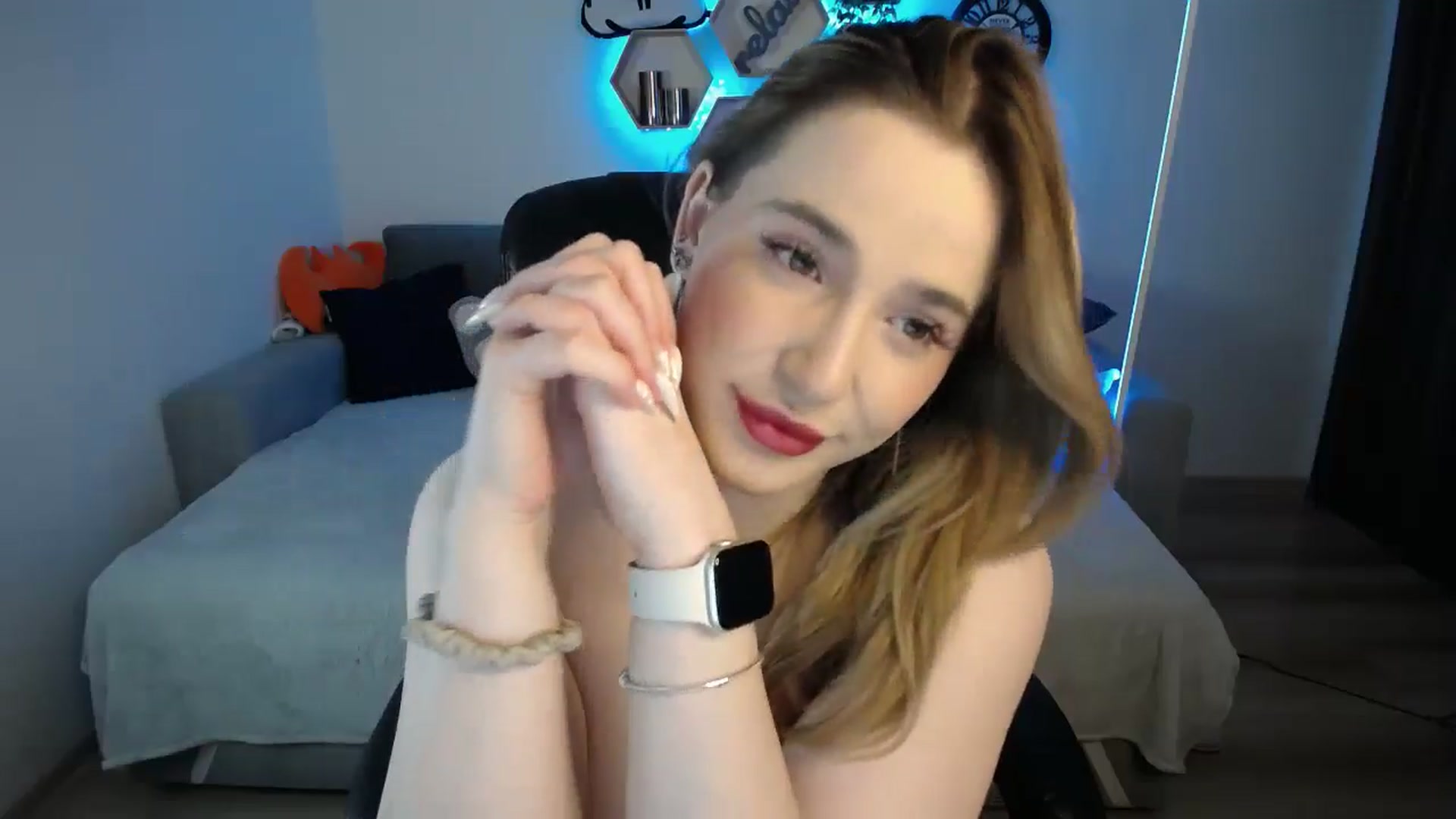 Gallery image thumbnail from SabrinaViolet's myfreecams stream on, 02/19/2025, 09:40 image 18 of 20