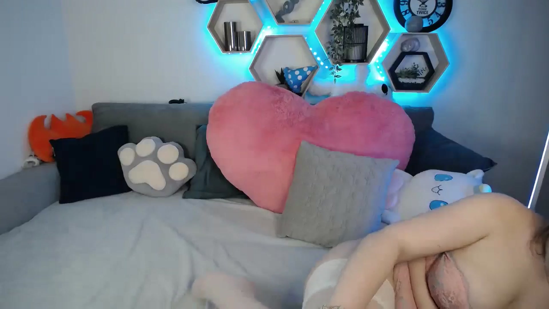 Gallery image thumbnail from SabrinaViolet's myfreecams stream on, 02/19/2025, 11:29 image 19 of 20