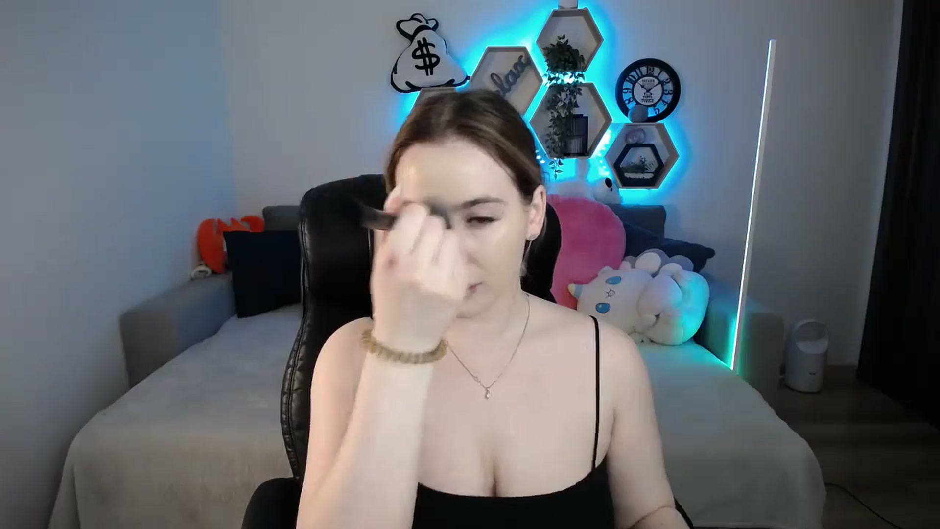 Gallery image thumbnail from SabrinaViolet's myfreecams stream on, 02/28/2025, 10:42 image 2 of 20