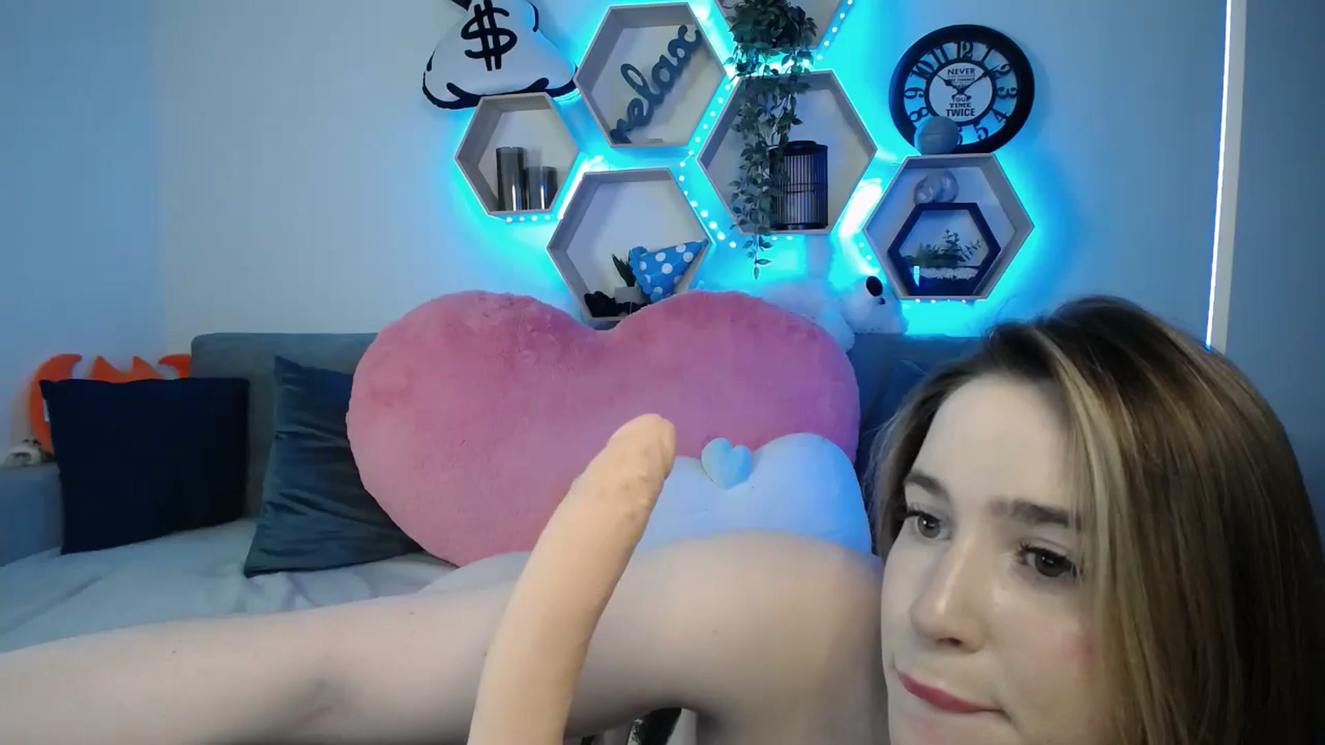 Gallery image thumbnail from SabrinaViolet's myfreecams stream on, 03/05/2025, 13:13 image 20 of 20