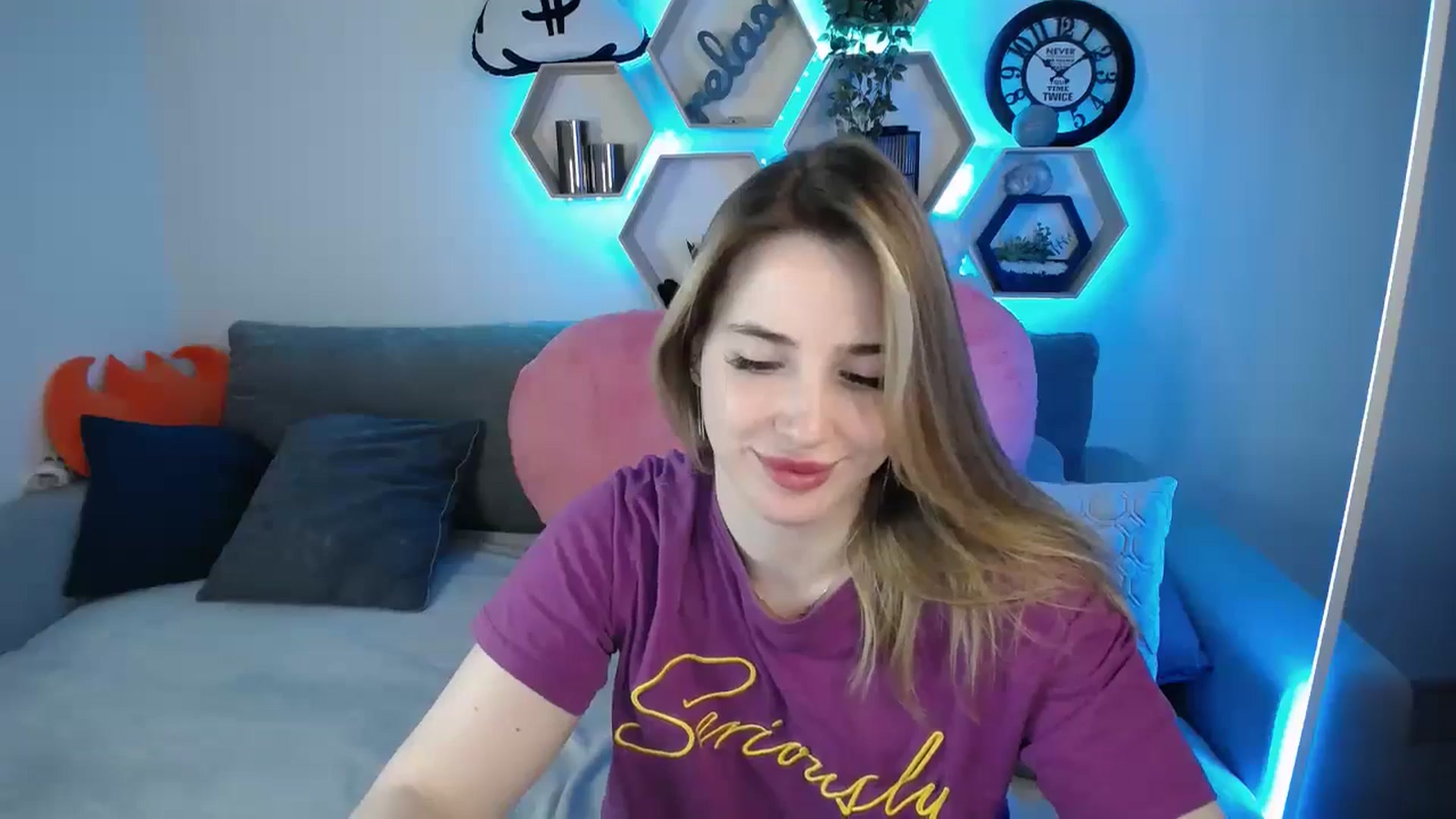 Gallery image thumbnail from SabrinaViolet's myfreecams stream on, 03/18/2025, 12:56 image 20 of 20