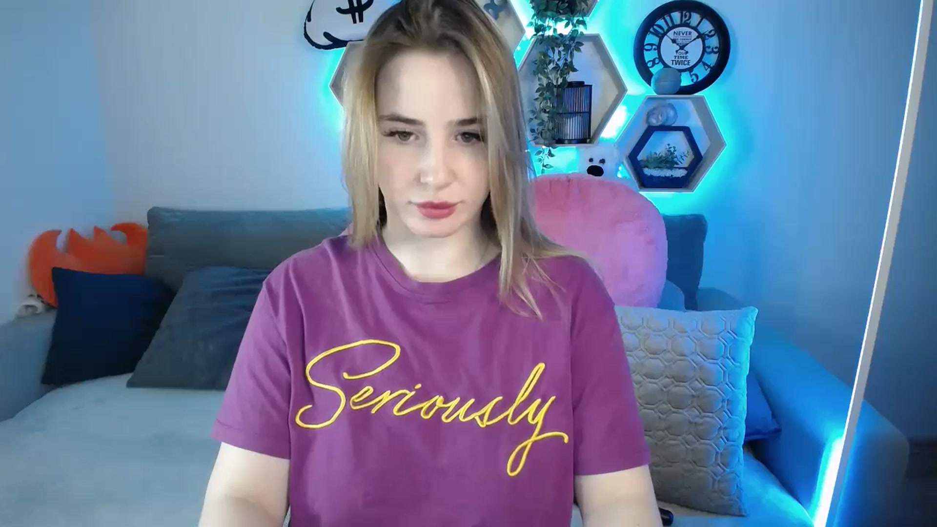 Gallery image thumbnail from SabrinaViolet's myfreecams stream on, 03/18/2025, 12:56 image 14 of 20