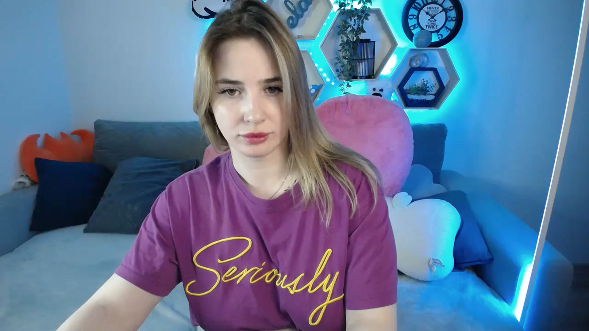 Gallery image thumbnail from SabrinaViolet's myfreecams stream on, 03/18/2025, 14:27 image 3 of 20