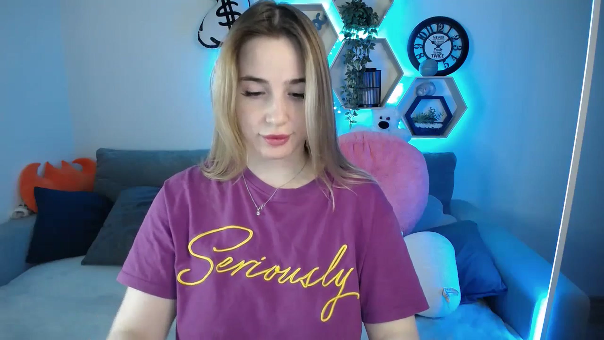 Gallery image thumbnail from SabrinaViolet's myfreecams stream on, 03/18/2025, 14:27 image 20 of 20