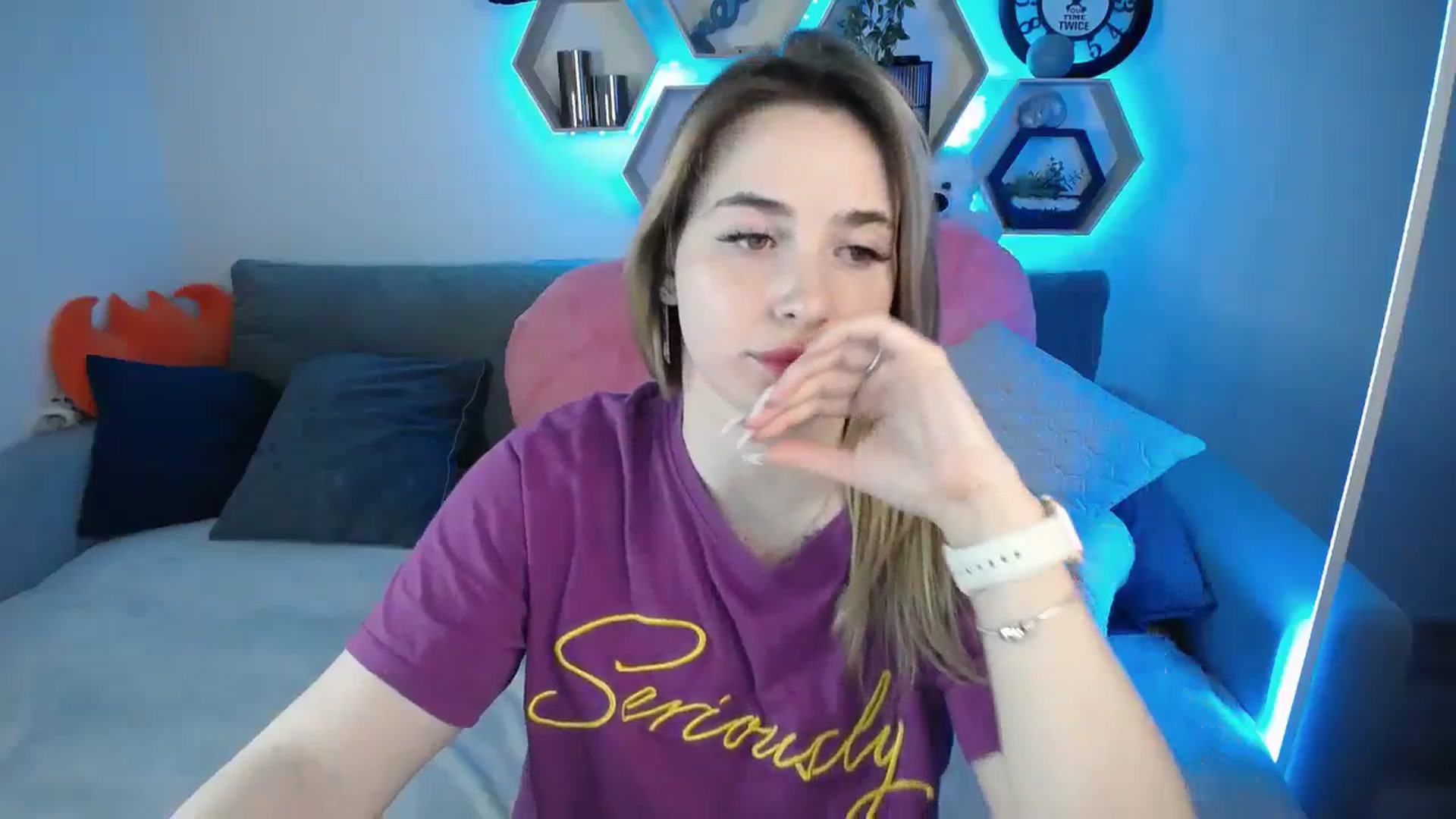 Gallery image thumbnail from SabrinaViolet's myfreecams stream on, 03/18/2025, 15:02 image 10 of 20