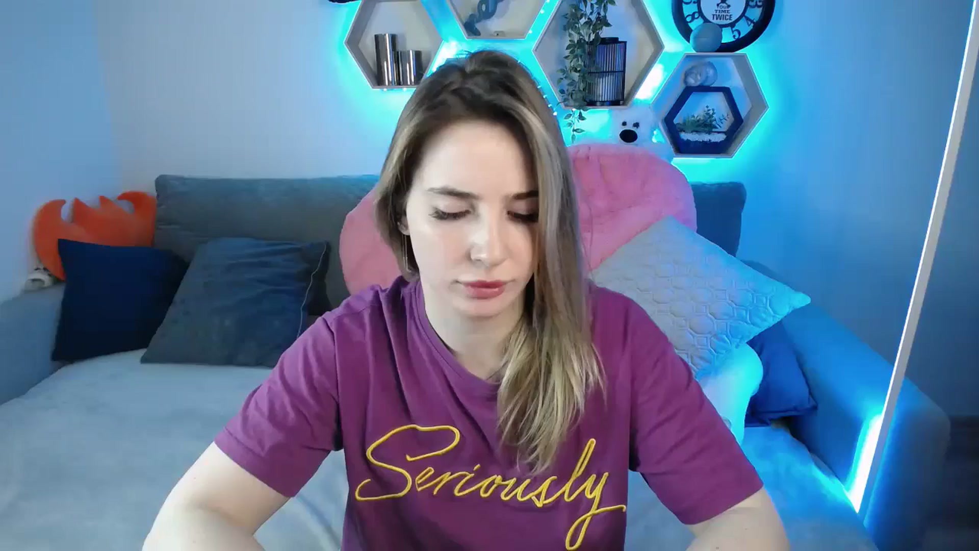 Gallery image thumbnail from SabrinaViolet's myfreecams stream on, 03/18/2025, 15:02 image 7 of 20