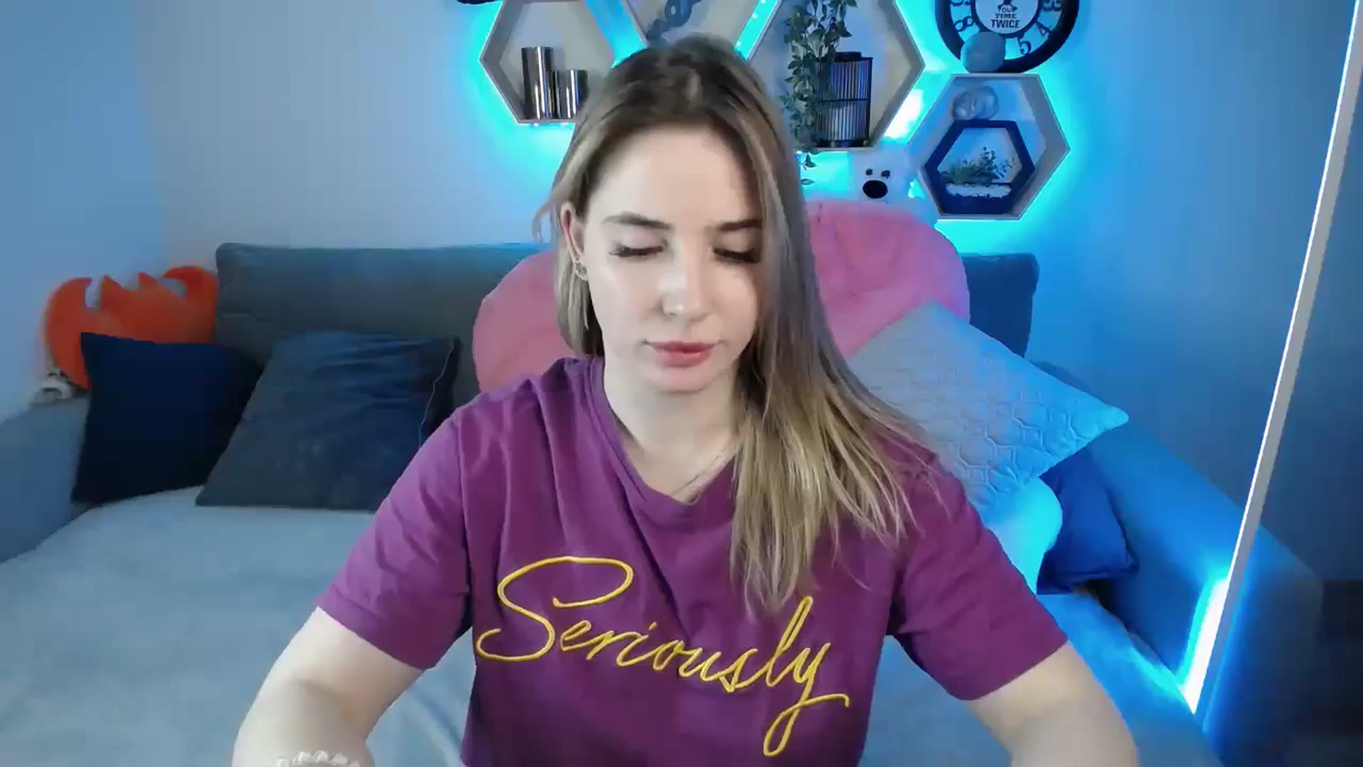 Gallery image thumbnail from SabrinaViolet's myfreecams stream on, 03/18/2025, 15:02 image 20 of 20