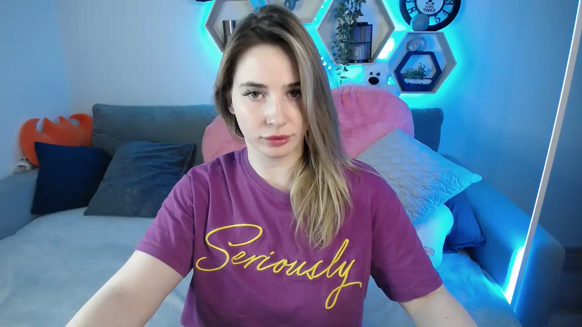 Gallery image thumbnail from SabrinaViolet's myfreecams stream on, 03/18/2025, 15:02 image 1 of 20
