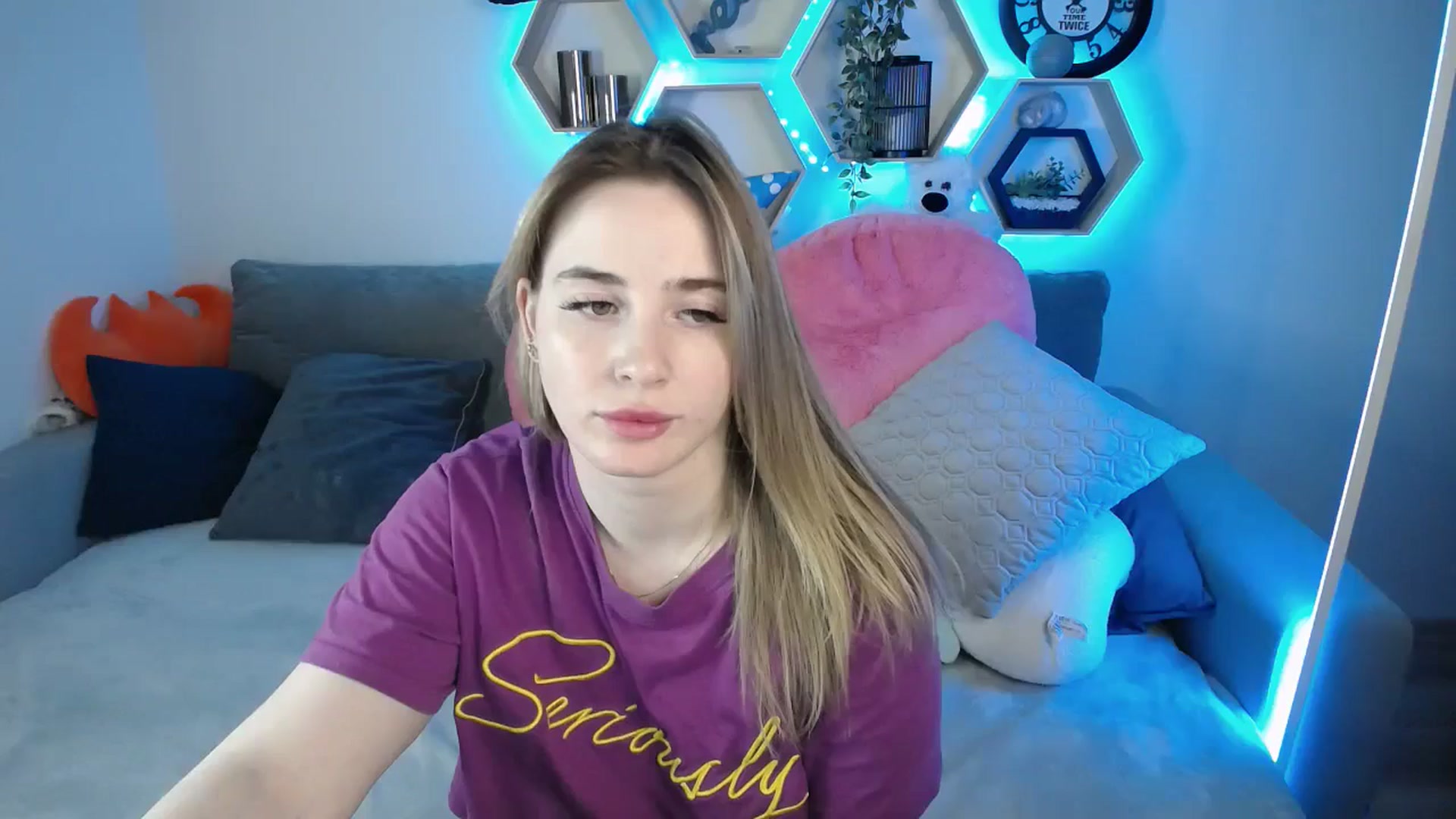 Gallery image thumbnail from SabrinaViolet's myfreecams stream on, 03/18/2025, 15:02 image 19 of 20