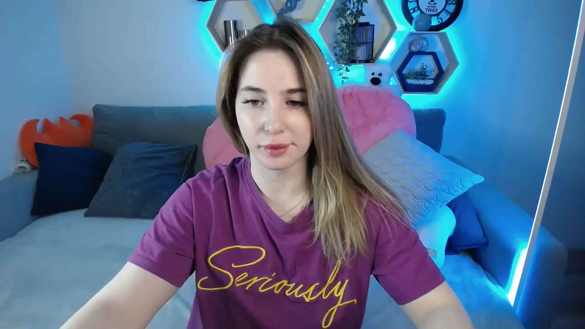 Gallery image thumbnail from SabrinaViolet's myfreecams stream on, 03/18/2025, 15:02 image 18 of 20