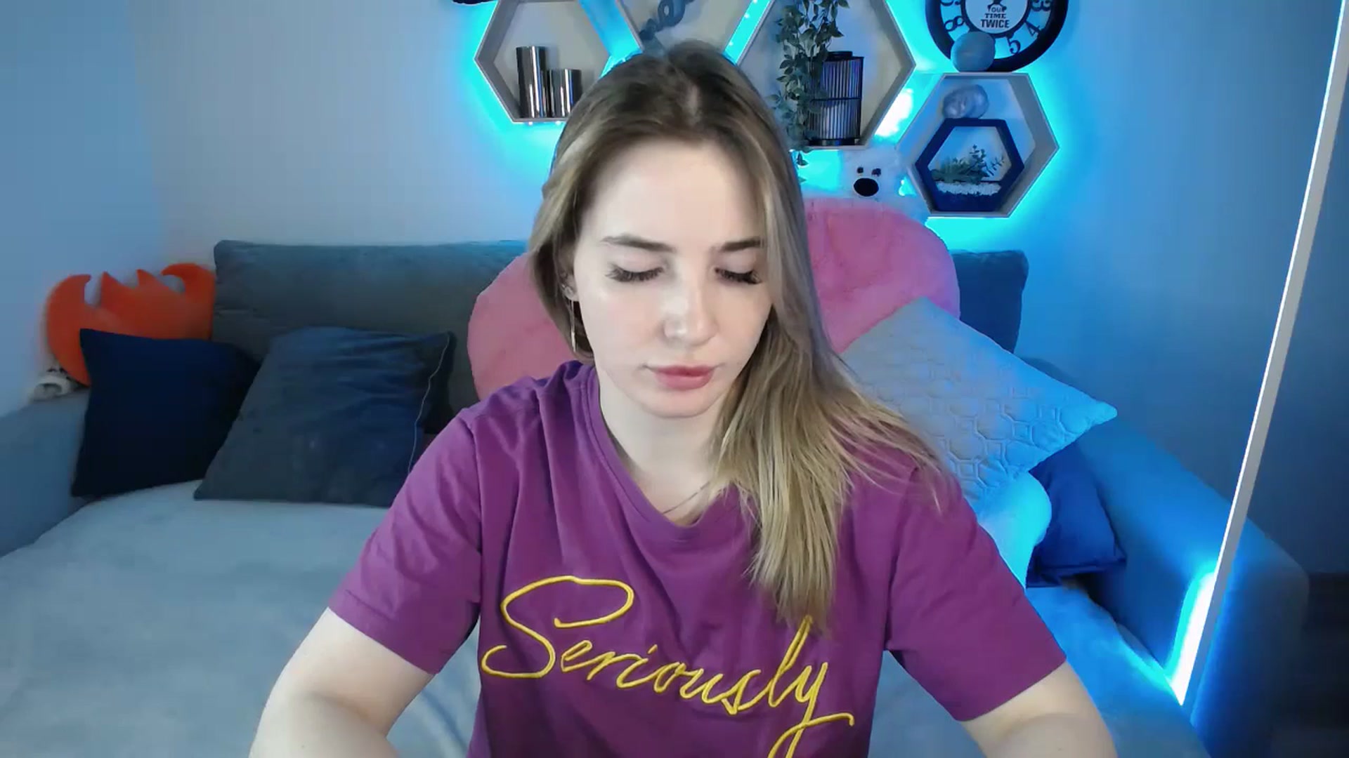 Gallery image thumbnail from SabrinaViolet's myfreecams stream on, 03/18/2025, 15:02 image 15 of 20