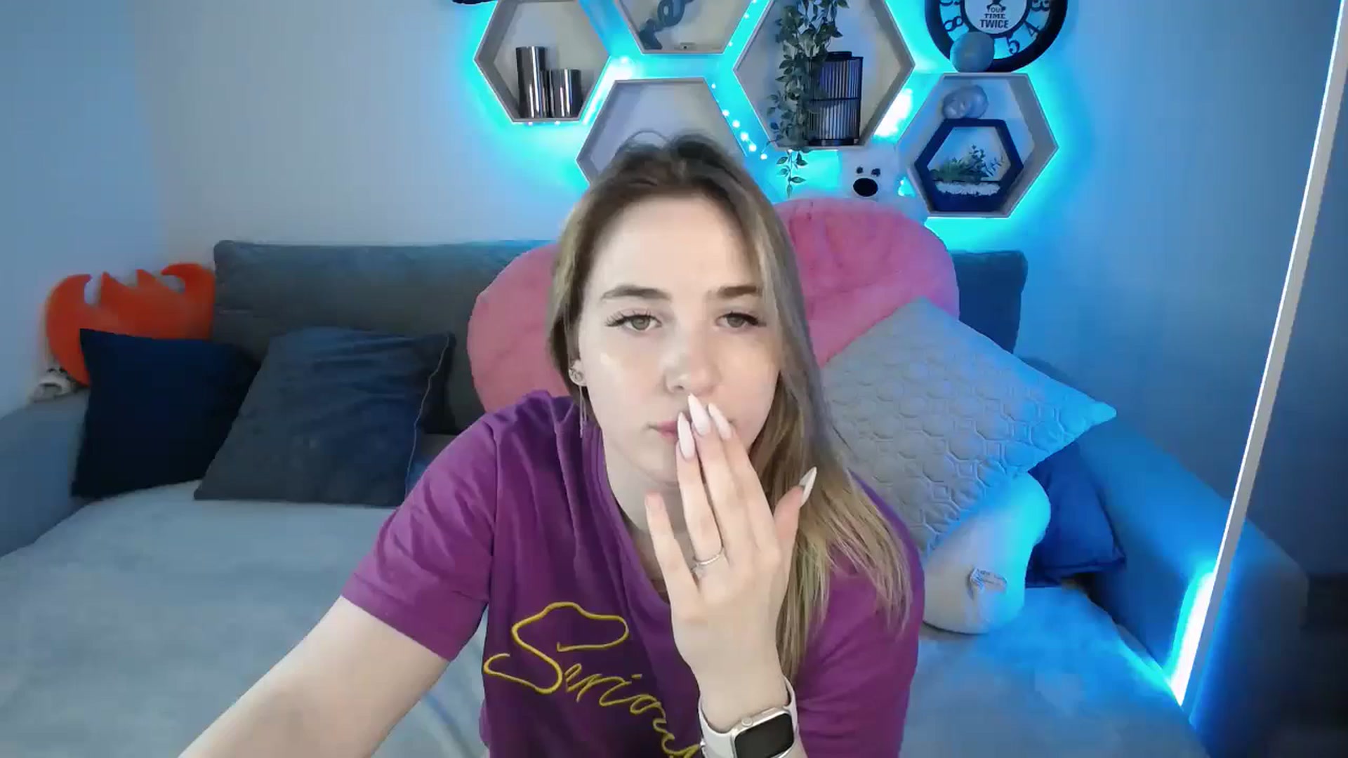 Gallery image thumbnail from SabrinaViolet's myfreecams stream on, 03/18/2025, 15:02 image 13 of 20