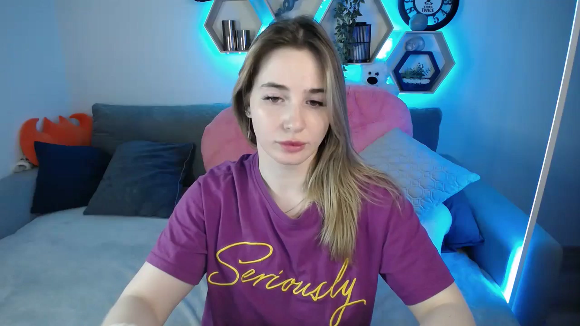 Gallery image thumbnail from SabrinaViolet's myfreecams stream on, 03/18/2025, 15:02 image 17 of 20