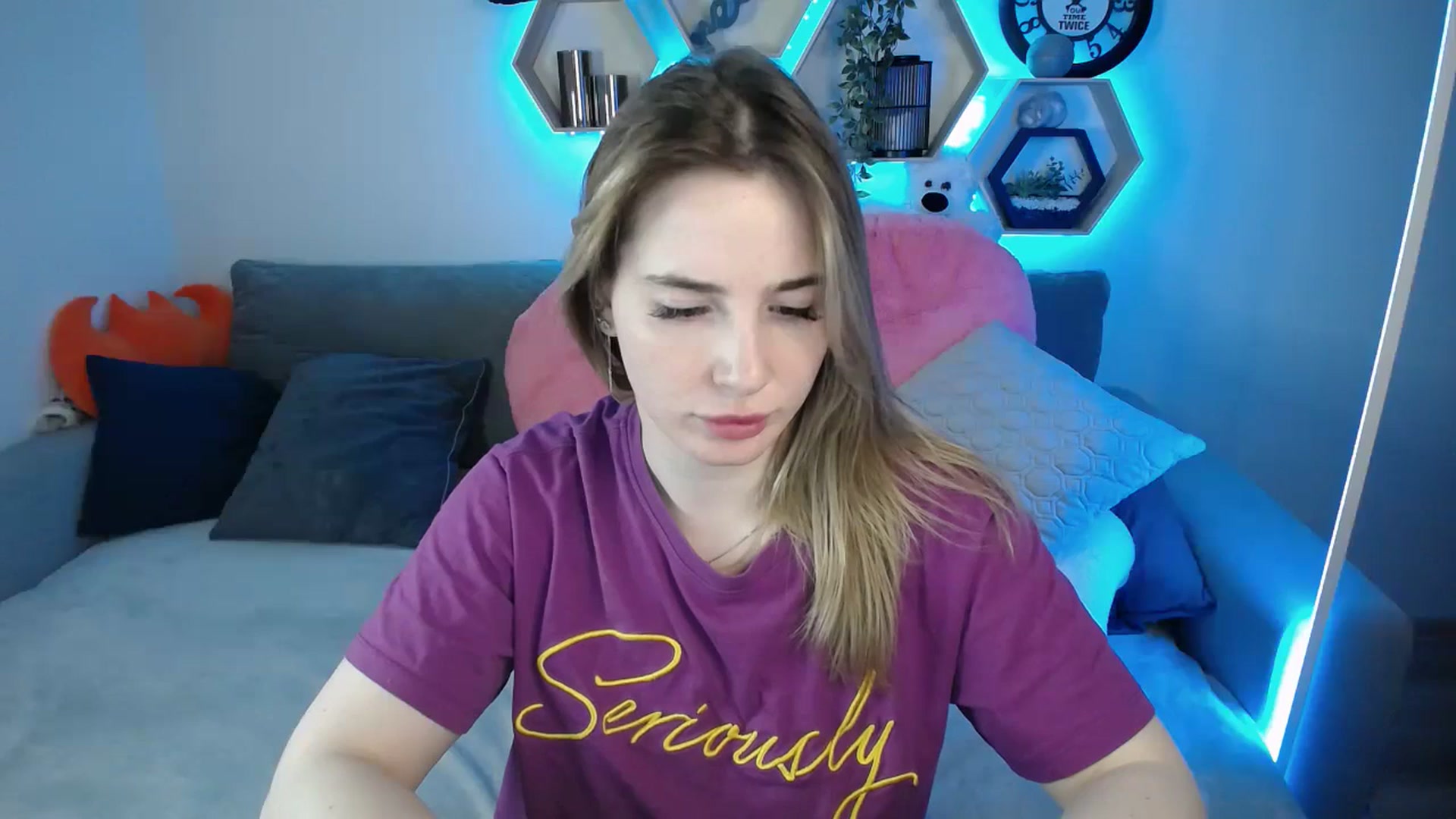 Gallery image thumbnail from SabrinaViolet's myfreecams stream on, 03/18/2025, 15:02 image 16 of 20