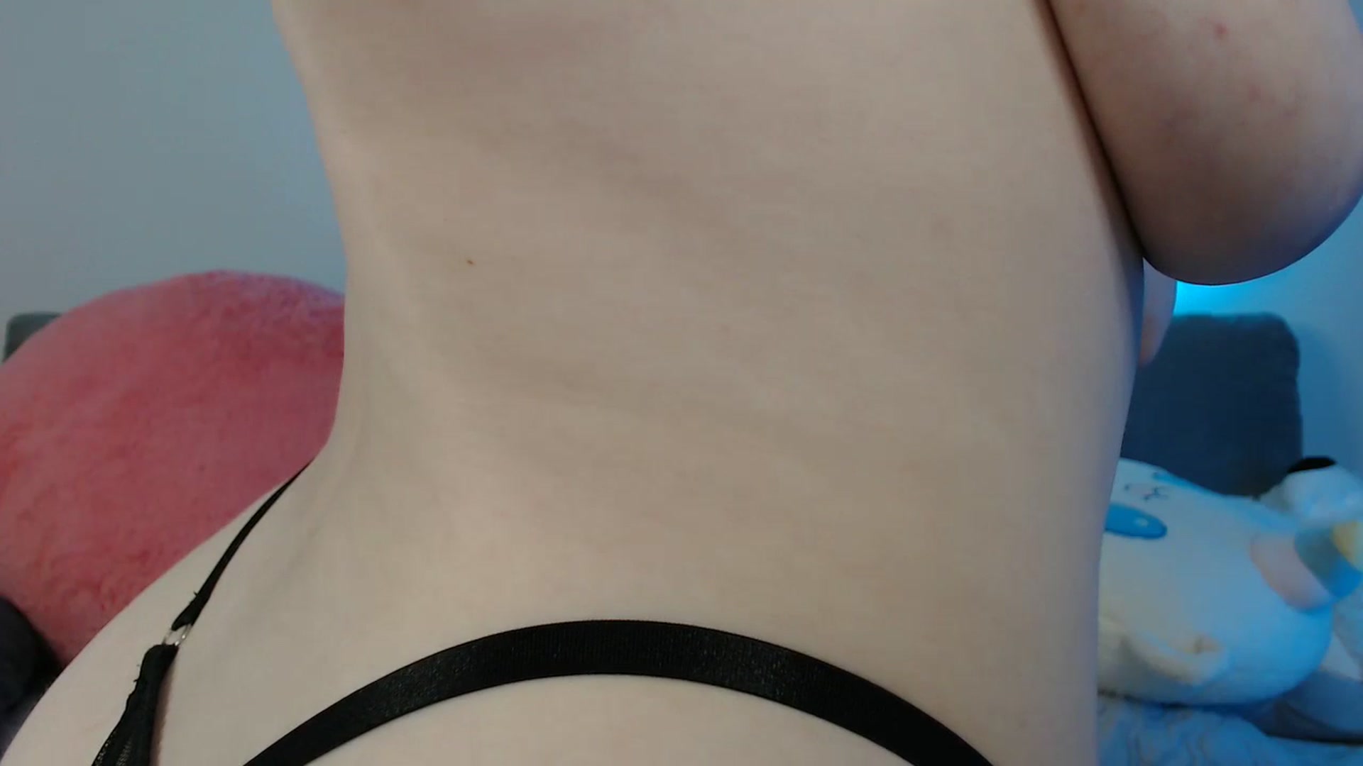 Gallery image thumbnail from SabrinaViolet's myfreecams stream on, 04/21/2025, 12:02 image 15 of 20