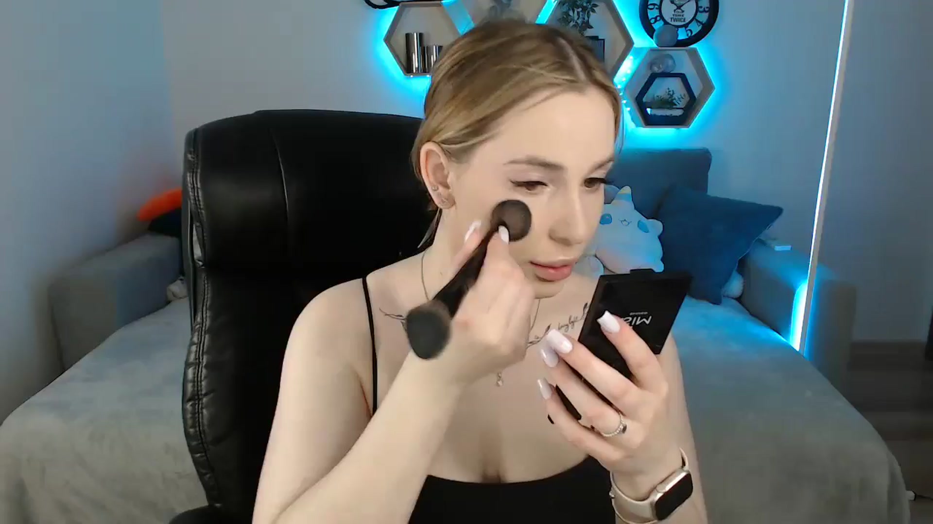 Gallery image thumbnail from SabrinaViolet's myfreecams stream on, 04/26/2025, 08:28 image 1 of 20