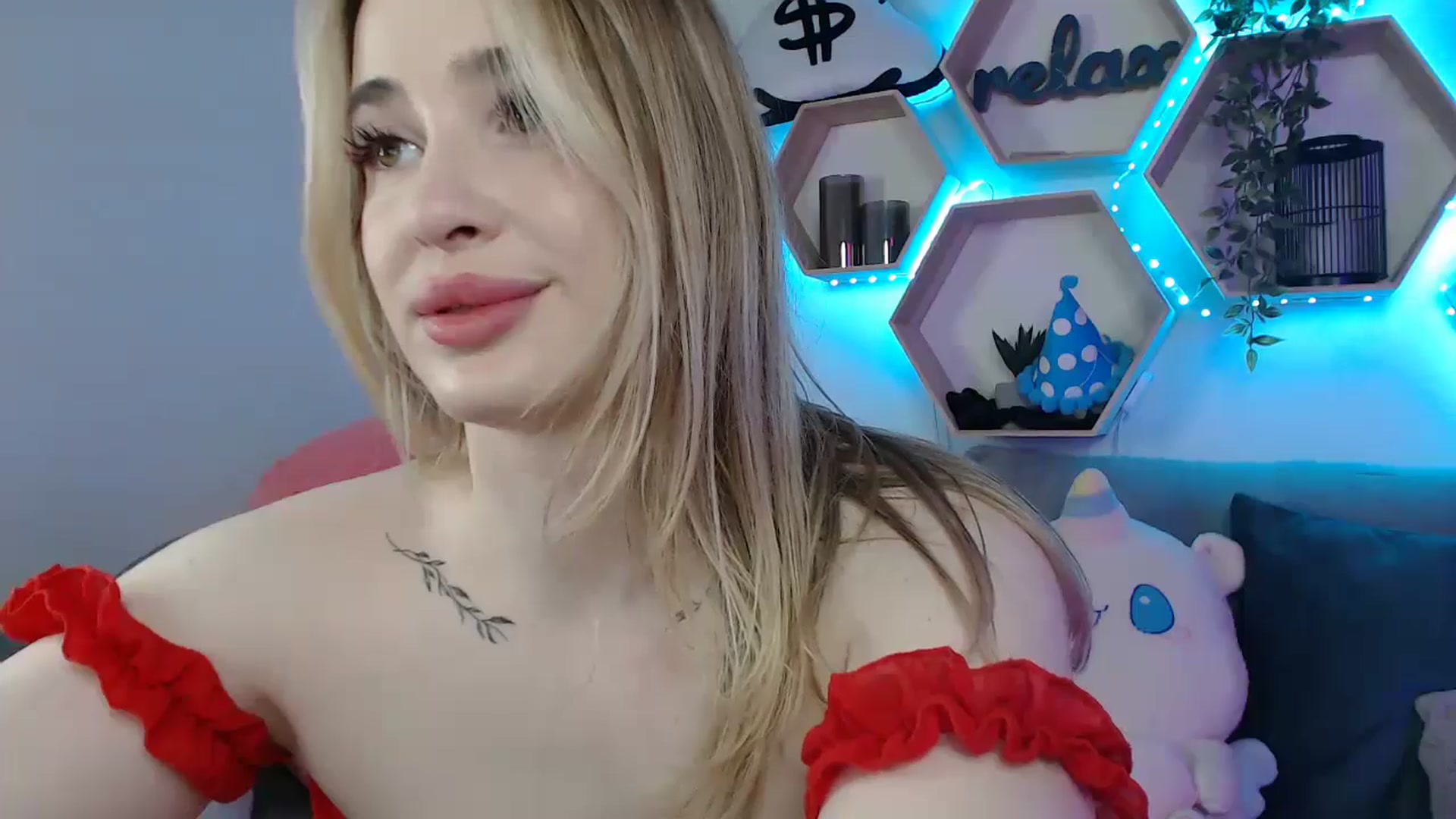 Gallery image thumbnail from SabrinaViolet's myfreecams stream on, 06/01/2025, 10:22 image 4 of 20