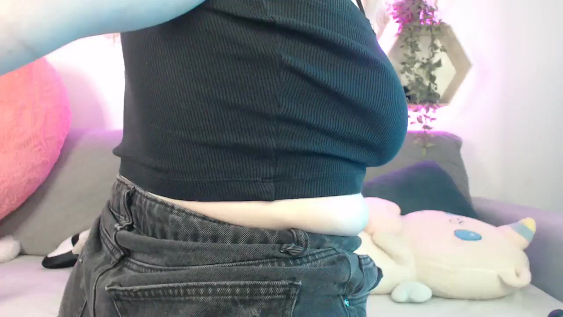 Gallery image thumbnail from SabrinaViolet's myfreecams stream on, 07/09/2025, 08:28 image 15 of 20