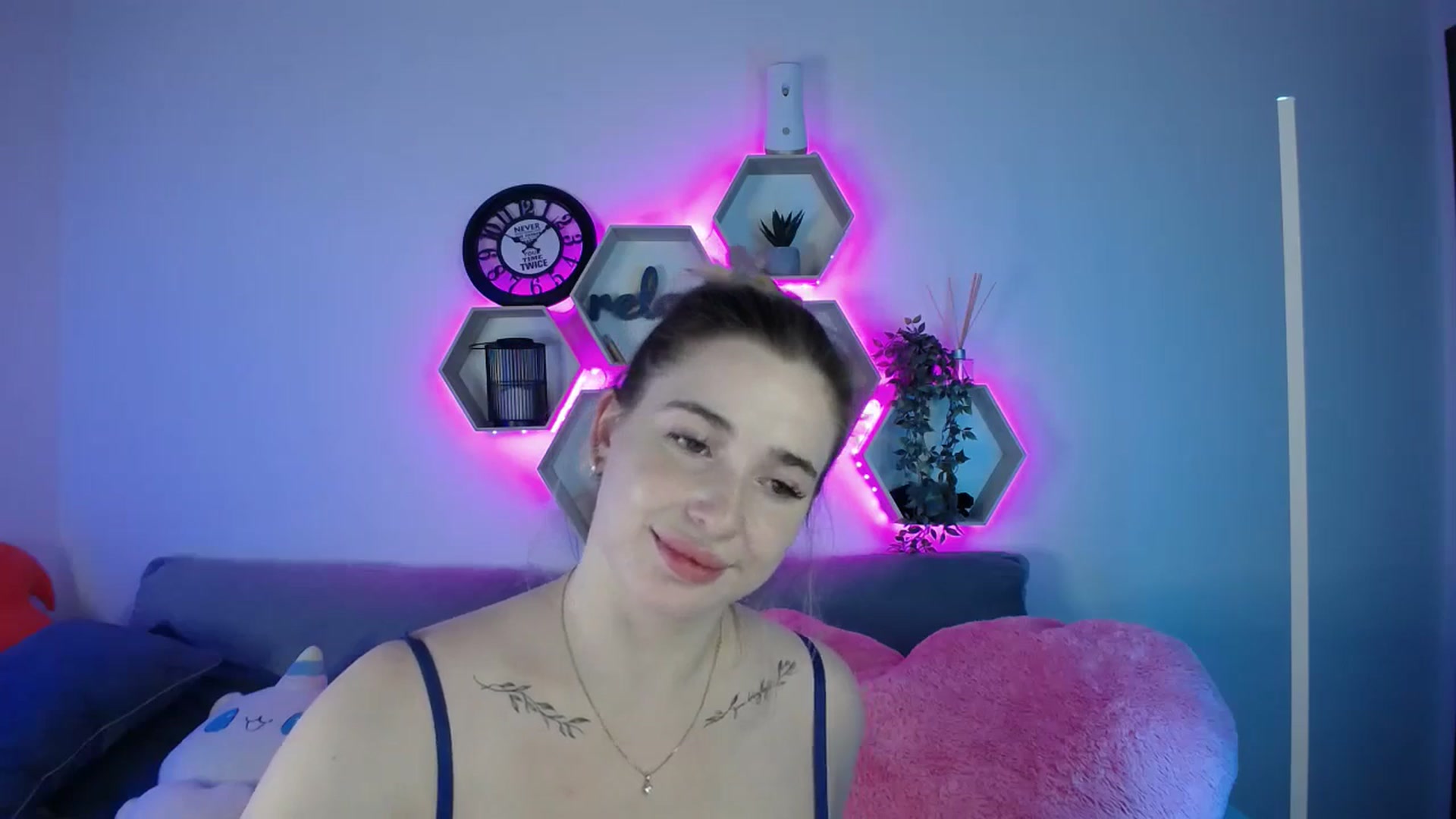 Gallery image thumbnail from SabrinaViolet's myfreecams stream on, 07/27/2025, 09:19 image 20 of 20