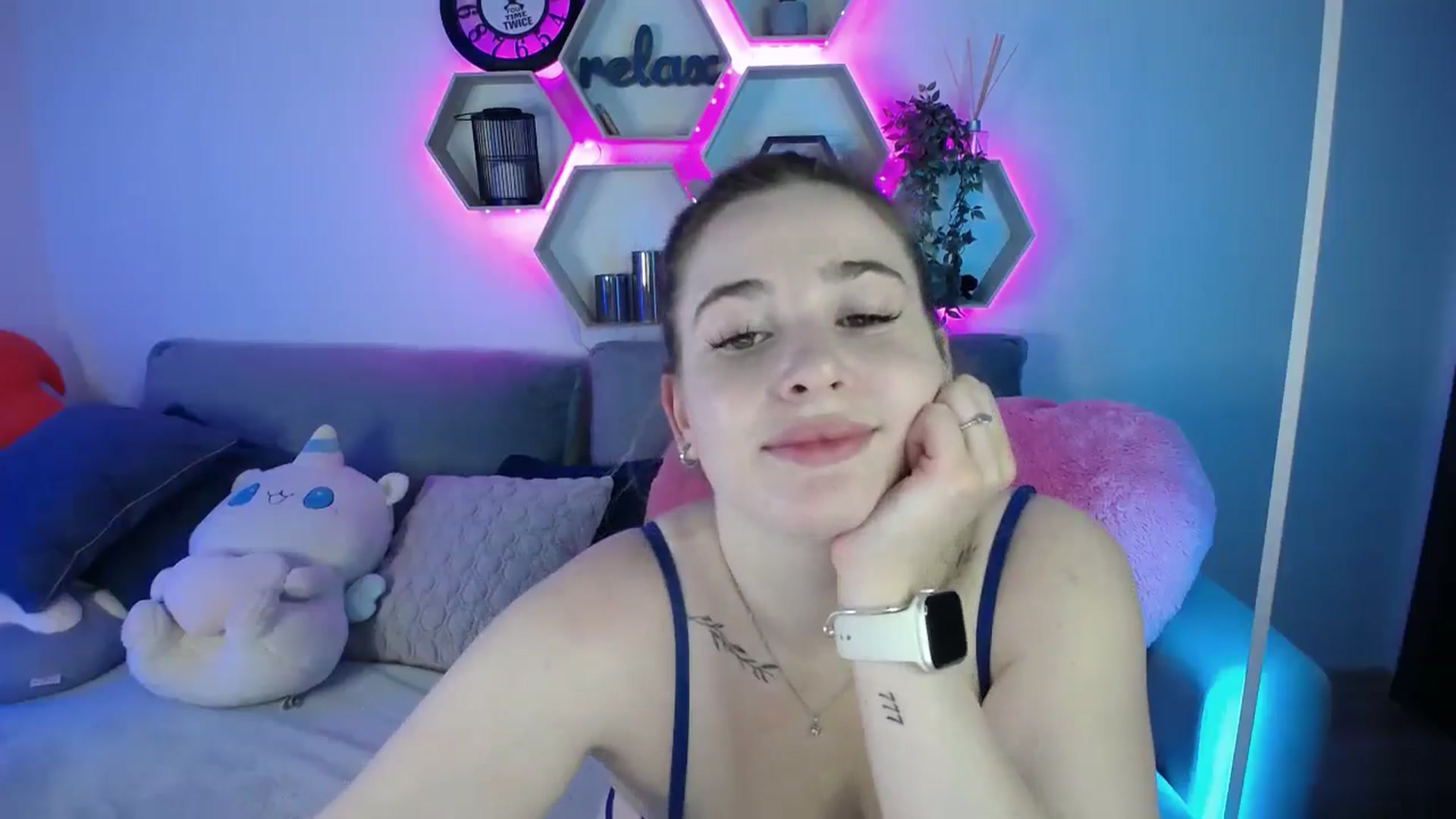 Gallery image thumbnail from SabrinaViolet's myfreecams stream on, 07/27/2025, 09:19 image 16 of 20