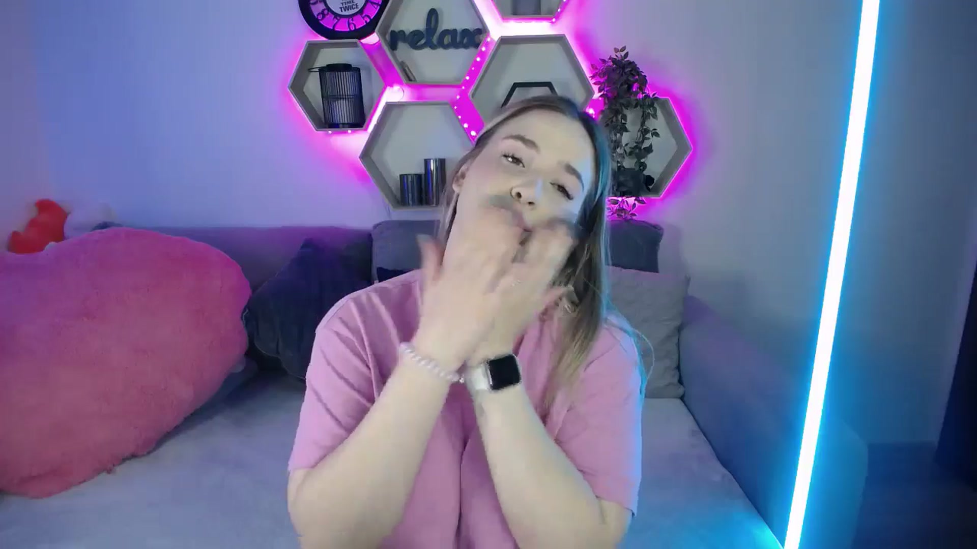 Gallery image thumbnail from SabrinaViolet's myfreecams stream on, 09/30/2025, 09:56 image 19 of 20