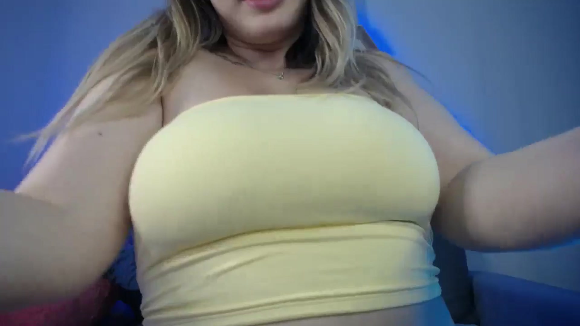 Gallery image thumbnail from SabrinaViolet's myfreecams stream on, 10/11/2025, 10:50 image 17 of 20