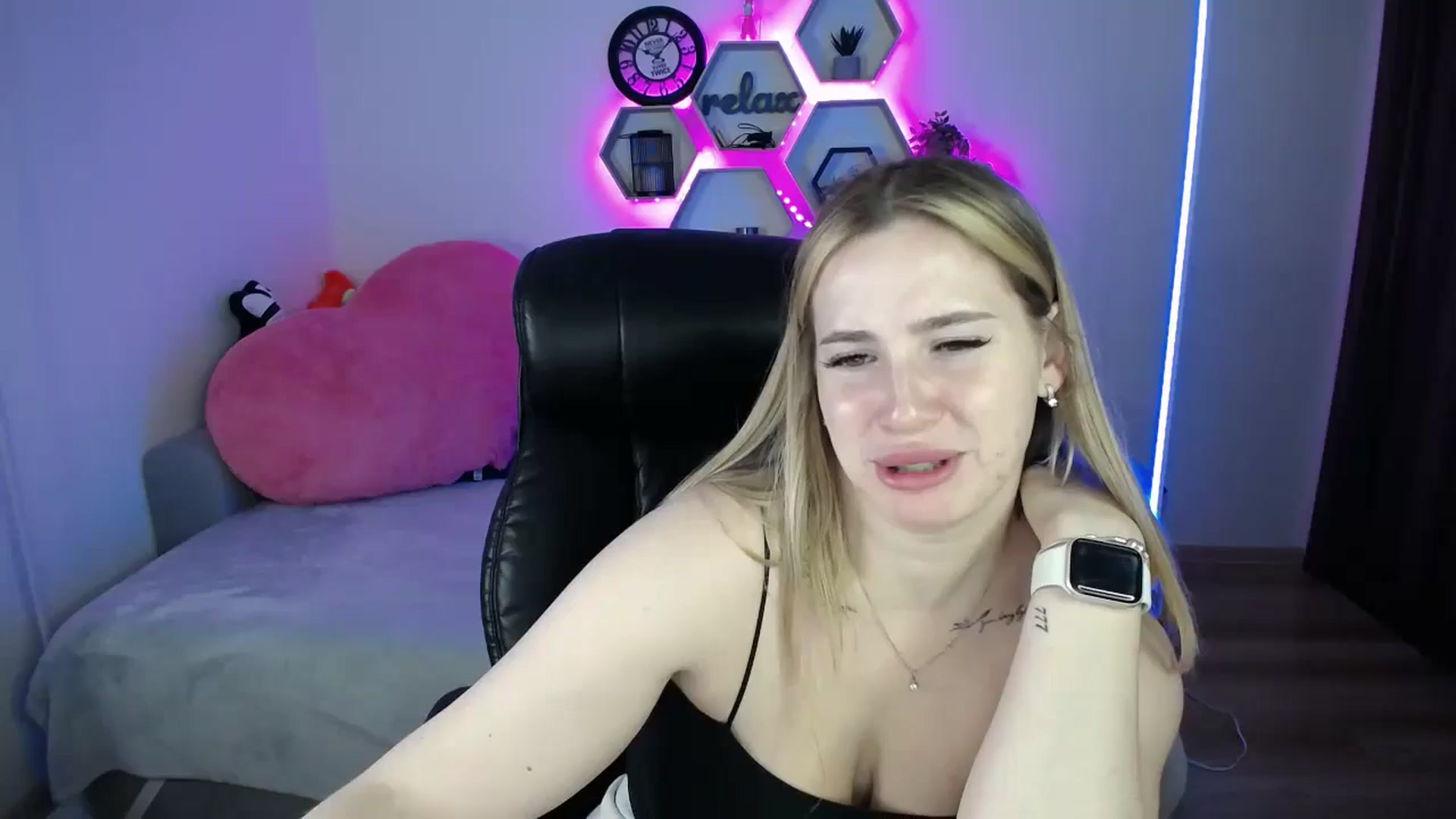 Gallery image thumbnail from SabrinaViolet's myfreecams stream on, 11/26/2025, 10:27 image 1 of 20