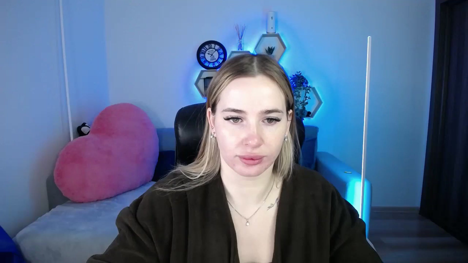 Gallery image thumbnail from SabrinaViolet's myfreecams stream on, 01/16/2026, 09:24 image 5 of 20