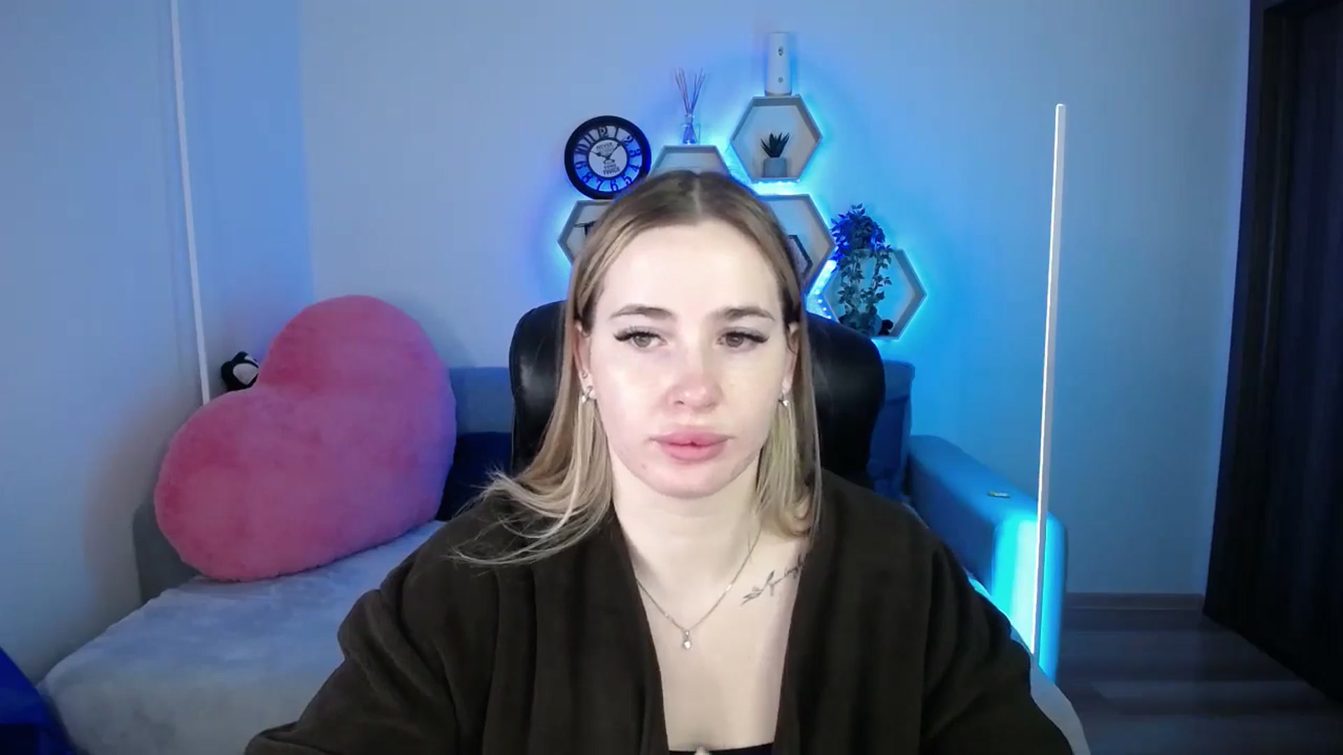 Gallery image thumbnail from SabrinaViolet's myfreecams stream on, 01/16/2026, 09:24 image 8 of 20