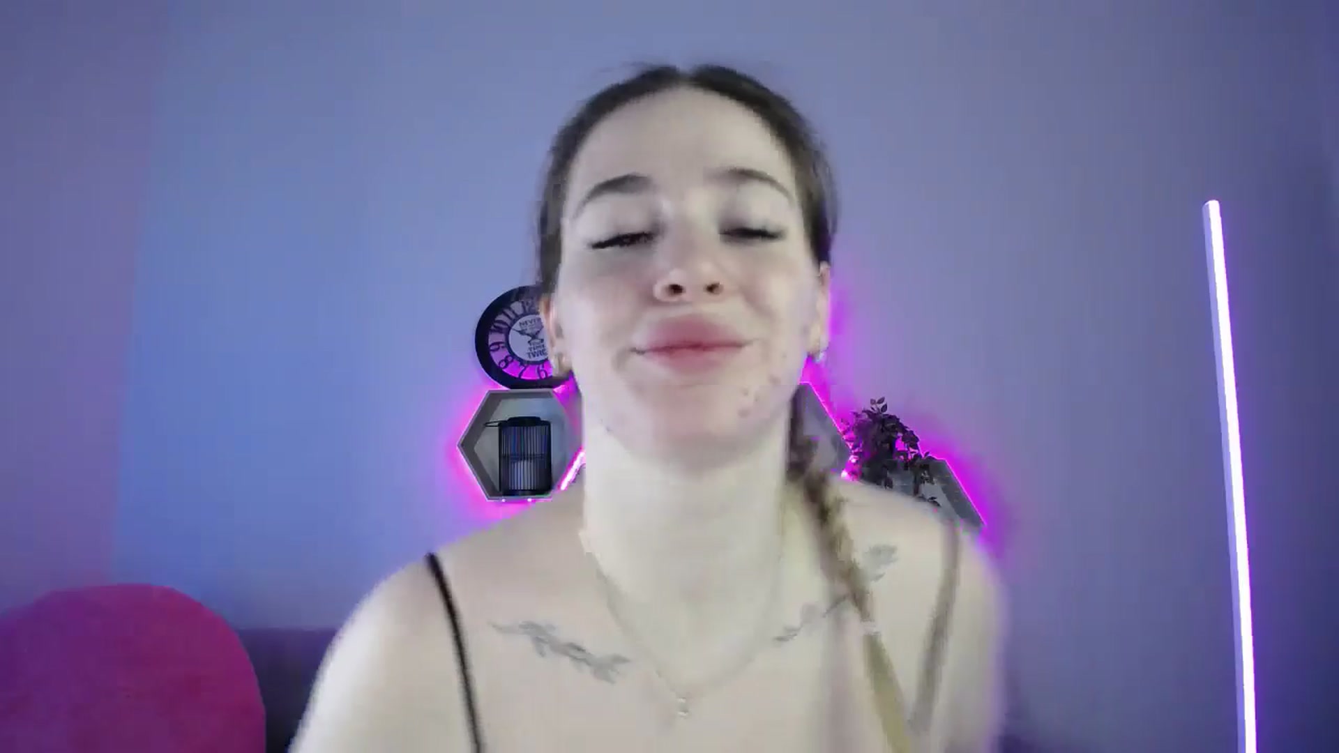 Gallery image thumbnail from SabrinaViolet's myfreecams stream on, 02/03/2026, 10:09 image 6 of 20