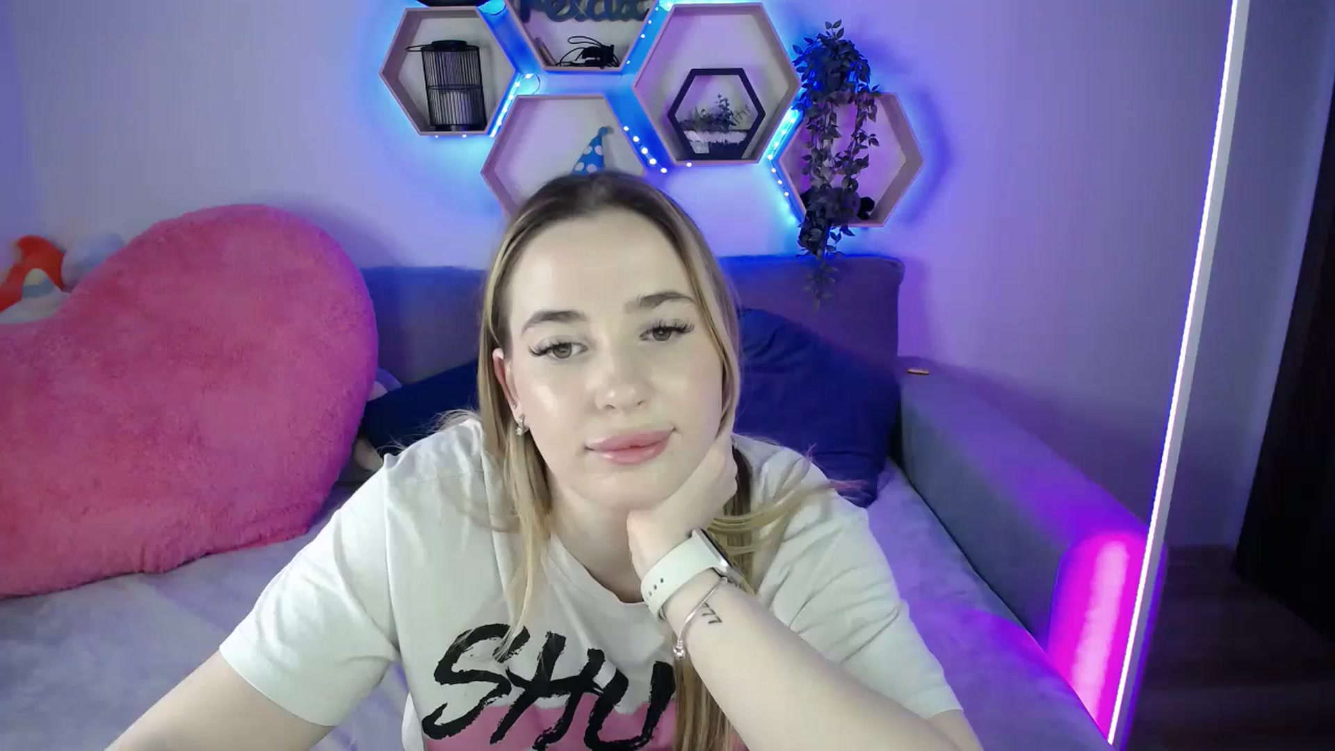 Gallery image thumbnail from SabrinaViolet's myfreecams stream on, 02/24/2026, 14:57 image 8 of 20
