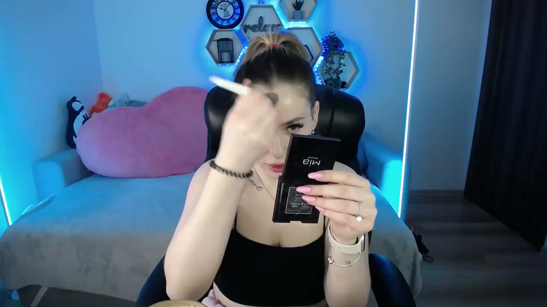 Gallery image thumbnail from SabrinaViolet's myfreecams stream on, 03/03/2026, 09:52 image 4 of 20