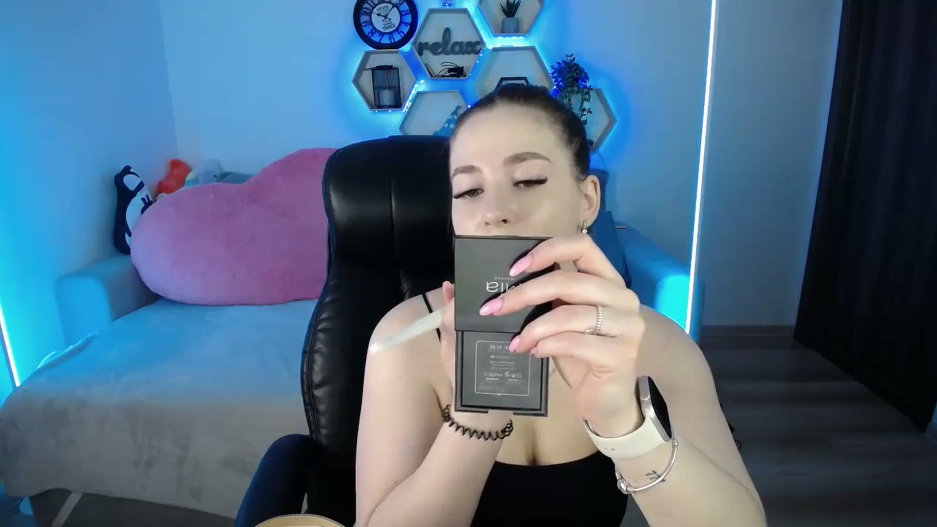Gallery image thumbnail from SabrinaViolet's myfreecams stream on, 03/03/2026, 09:52 image 5 of 20