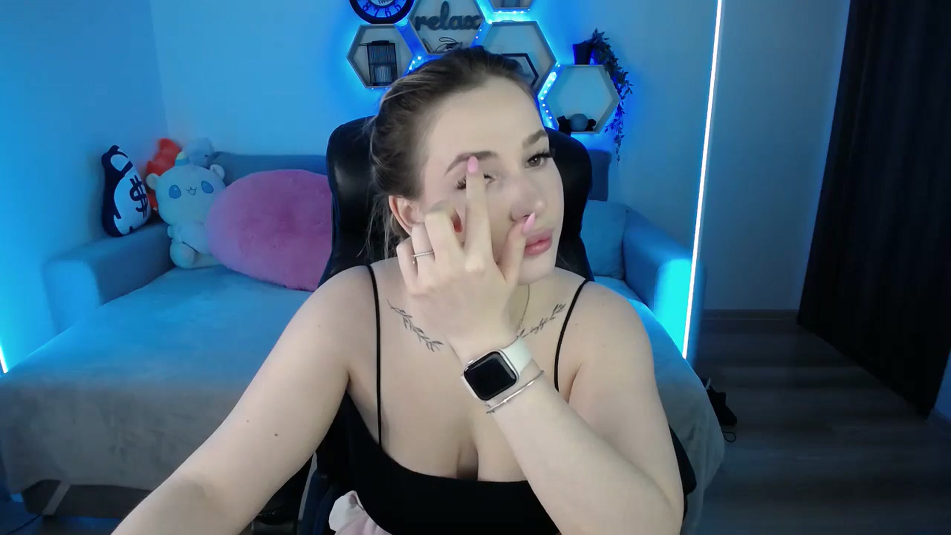 Gallery image thumbnail from SabrinaViolet's myfreecams stream on, 03/04/2026, 11:30 image 6 of 20