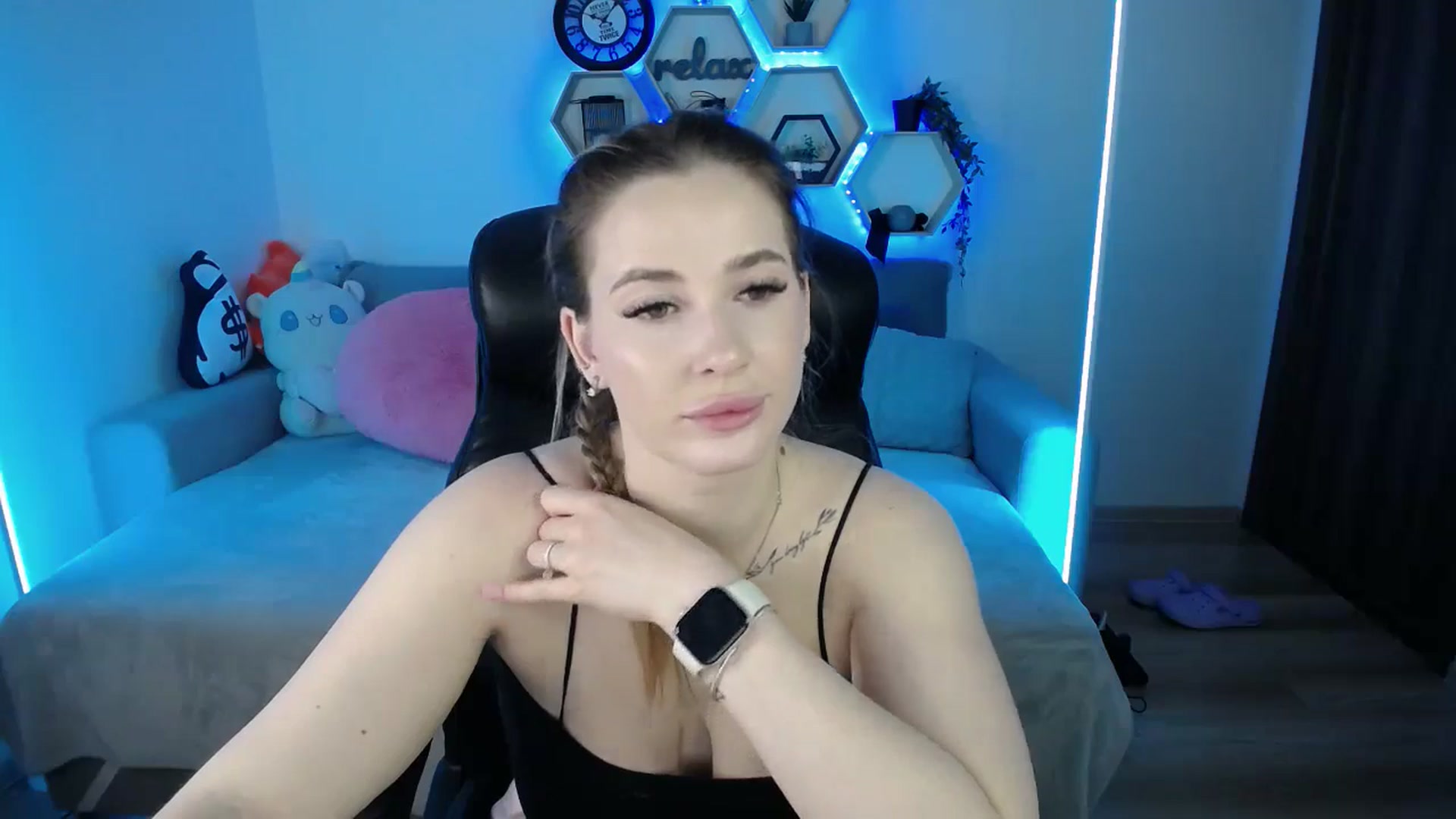 Gallery image thumbnail from SabrinaViolet's myfreecams stream on, 03/04/2026, 14:55 image 7 of 20