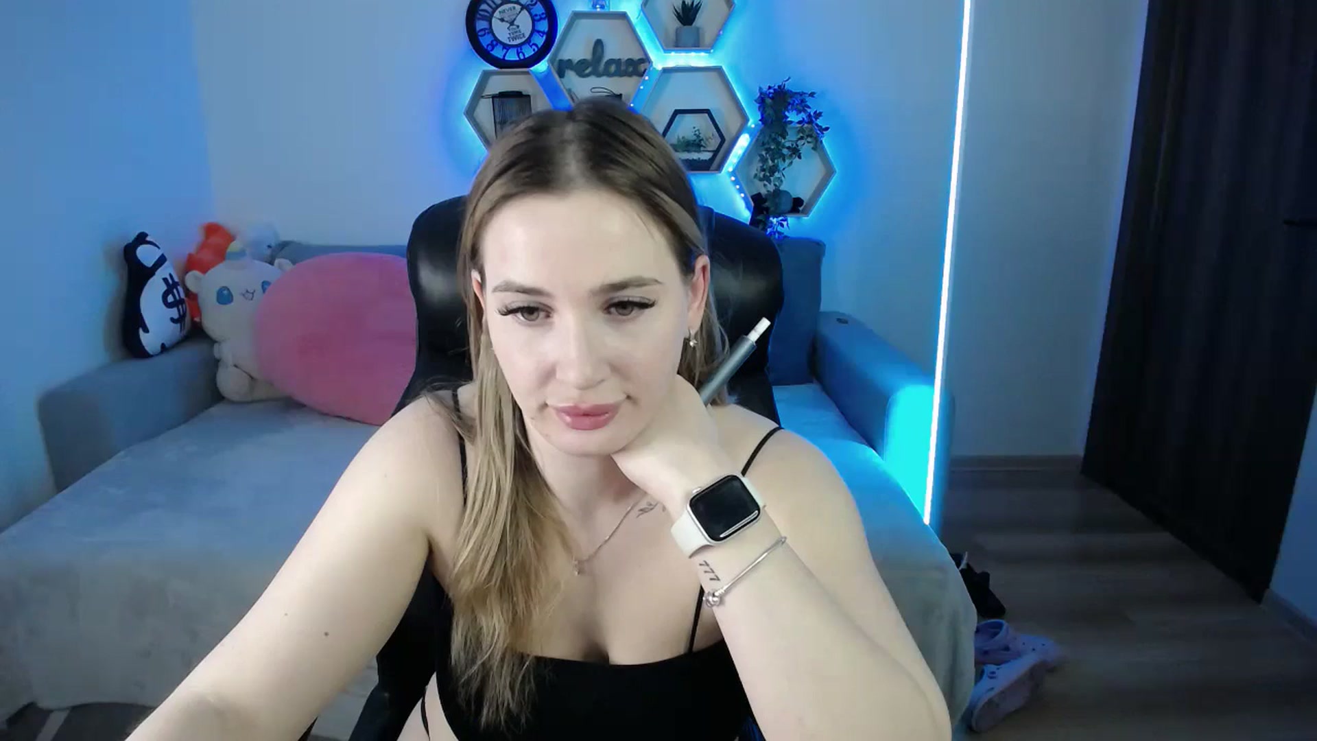 Gallery image thumbnail from SabrinaViolet's myfreecams stream on, 03/06/2026, 11:30 image 2 of 20