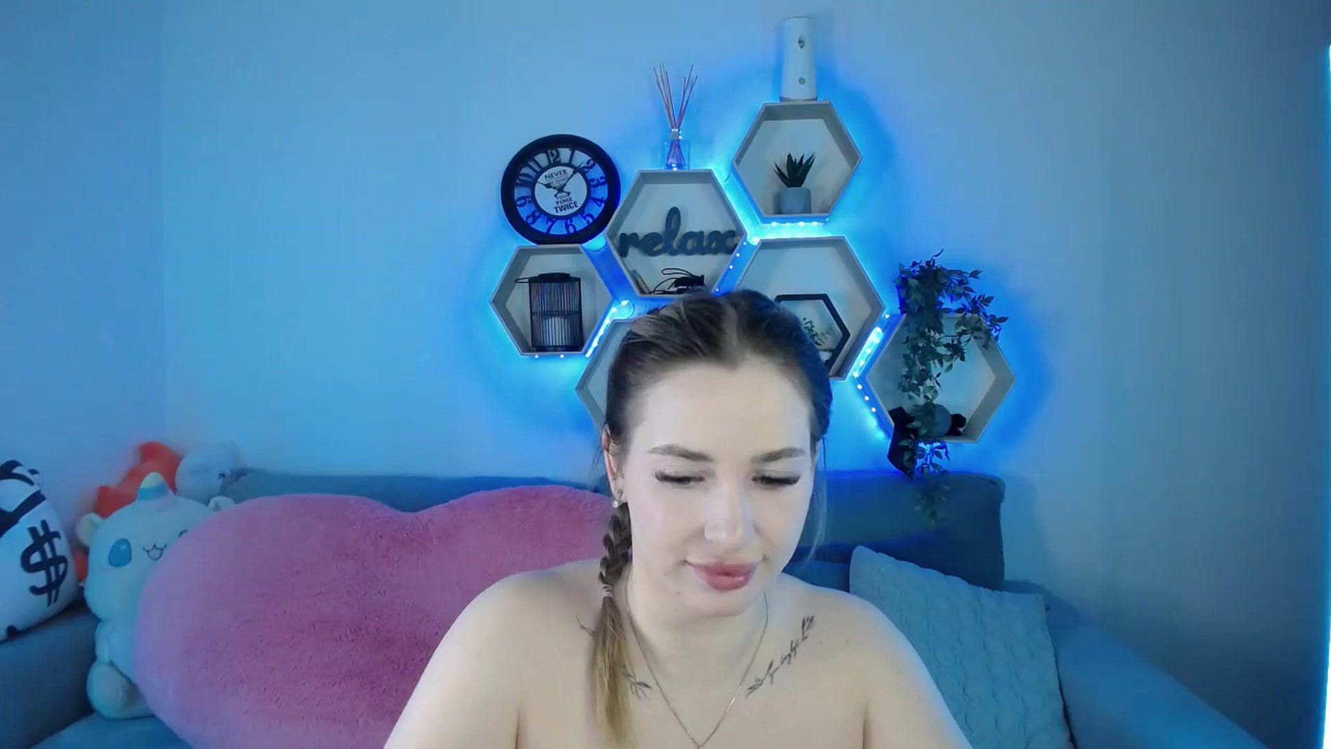 Gallery image thumbnail from SabrinaViolet's myfreecams stream on, 03/07/2026, 10:08 image 13 of 20