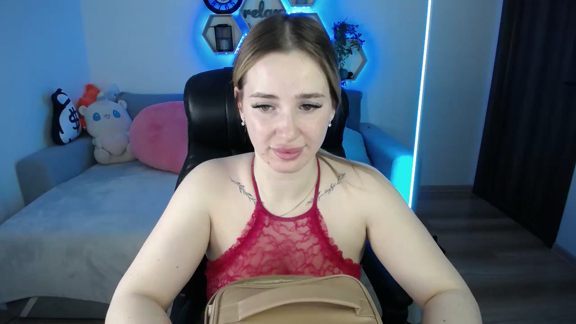 Gallery image thumbnail from SabrinaViolet's myfreecams stream on, 03/08/2026, 10:34 image 9 of 20