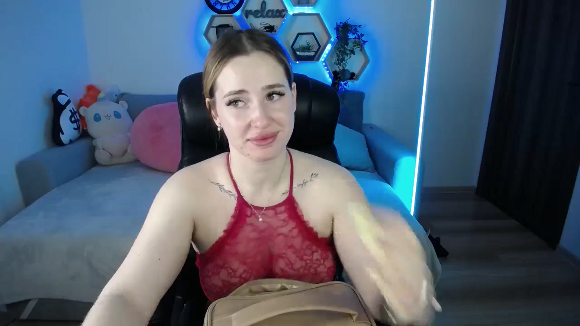 Gallery image thumbnail from SabrinaViolet's myfreecams stream on, 03/08/2026, 10:34 image 10 of 20