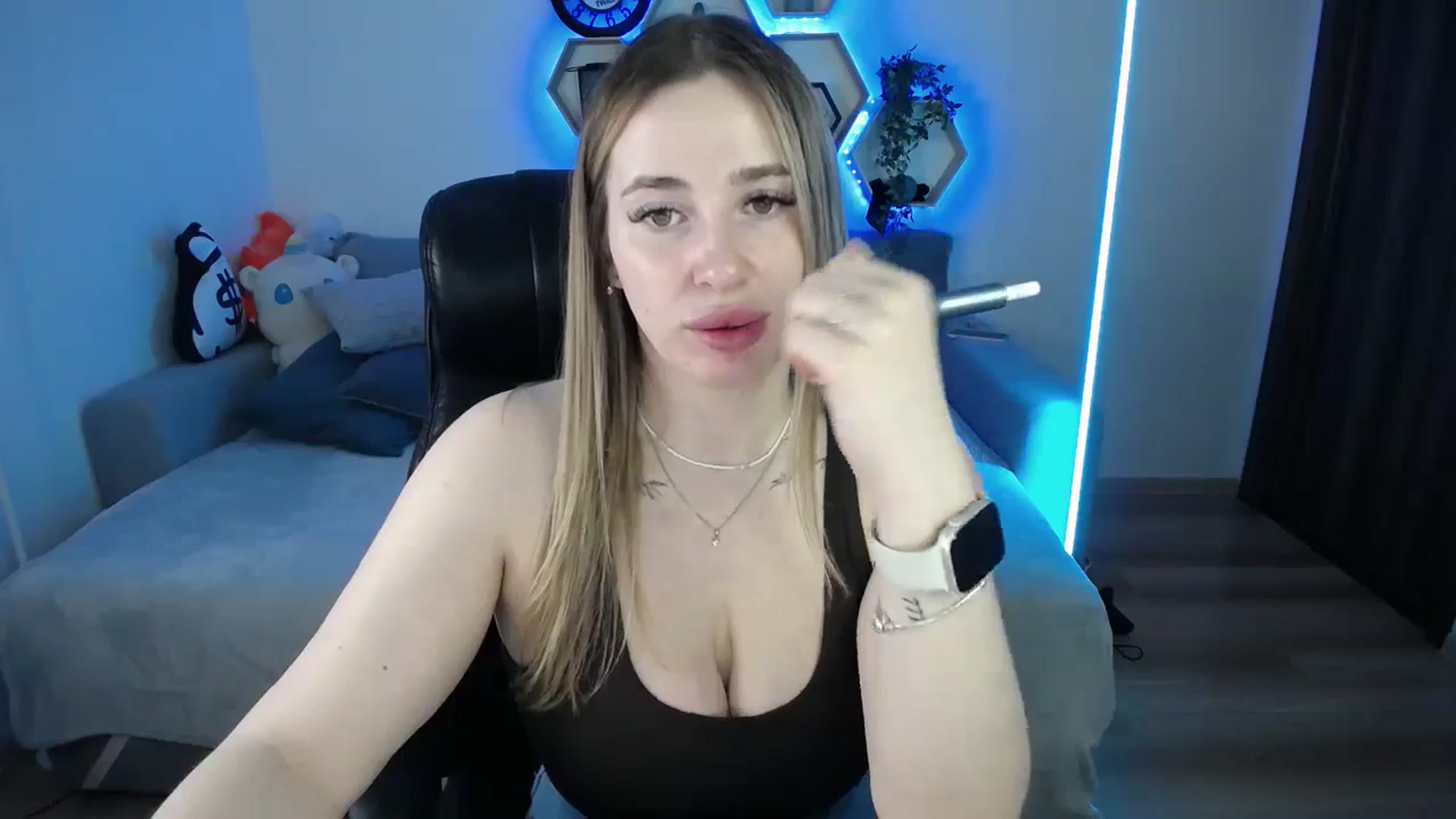 Gallery image thumbnail from SabrinaViolet's myfreecams stream on, 03/16/2026, 10:42 image 2 of 20