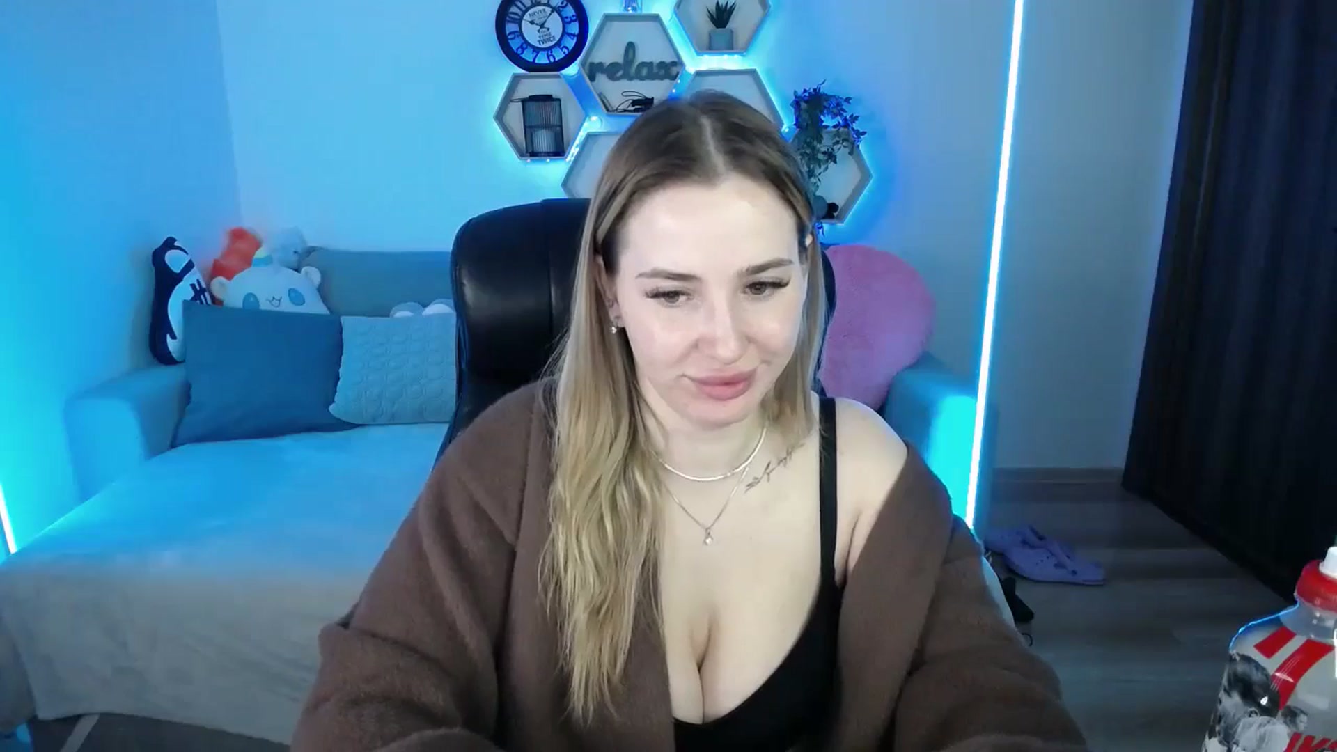 Gallery image thumbnail from SabrinaViolet's myfreecams stream on, 03/17/2026, 10:51 image 6 of 20