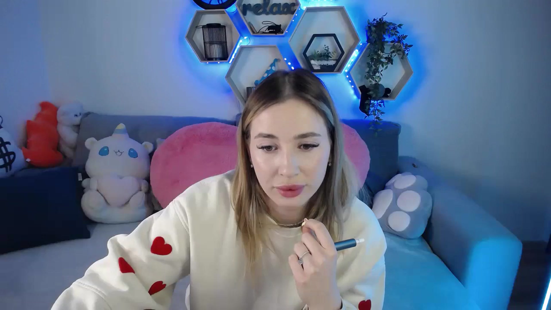 Gallery image thumbnail from SabrinaViolet's myfreecams stream on, 03/21/2026, 11:01 image 5 of 20