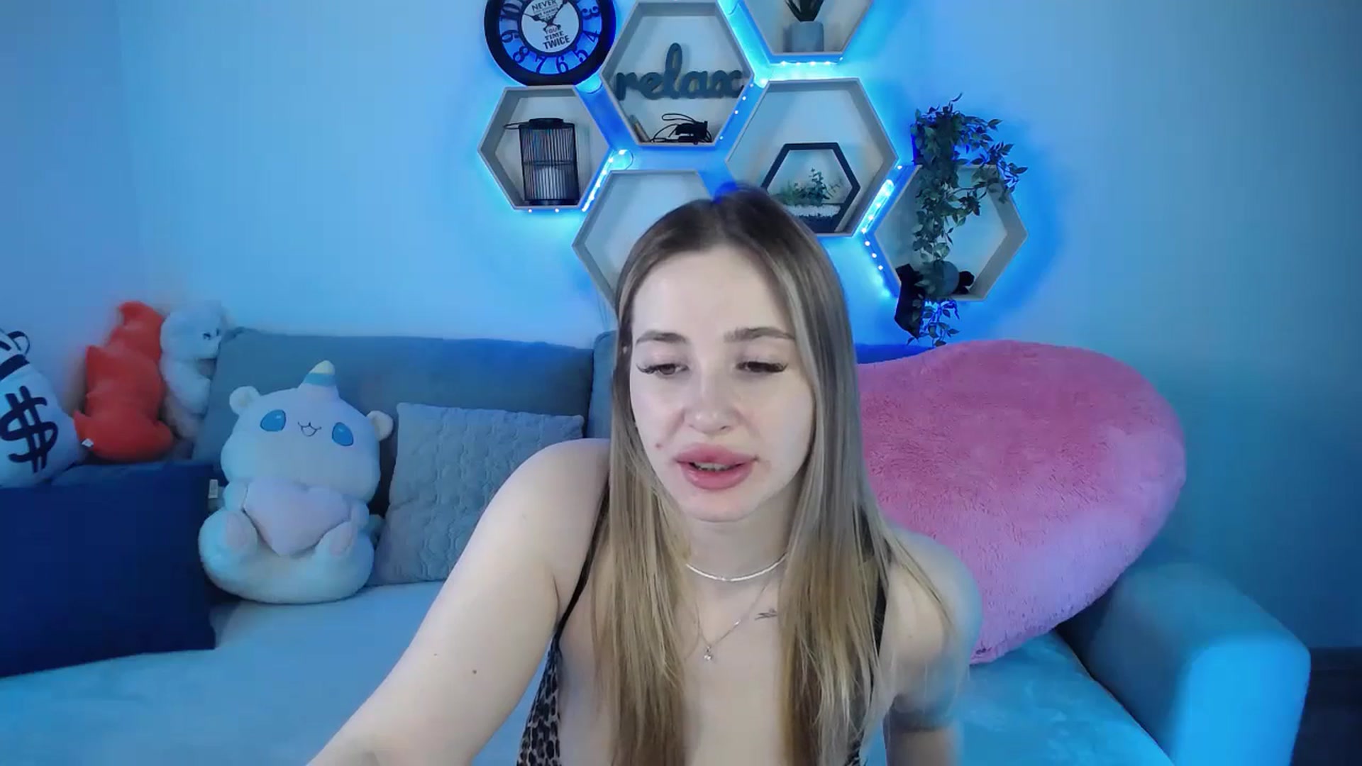 Gallery image thumbnail from SabrinaViolet's myfreecams stream on, 03/22/2026, 12:21 image 9 of 20