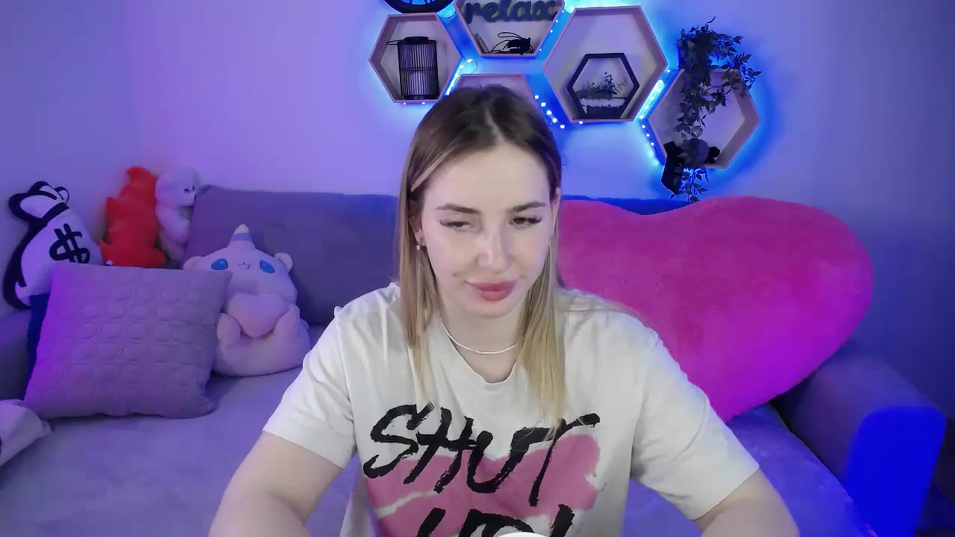Gallery image thumbnail from SabrinaViolet's myfreecams stream on, 03/22/2026, 14:36 image 2 of 20