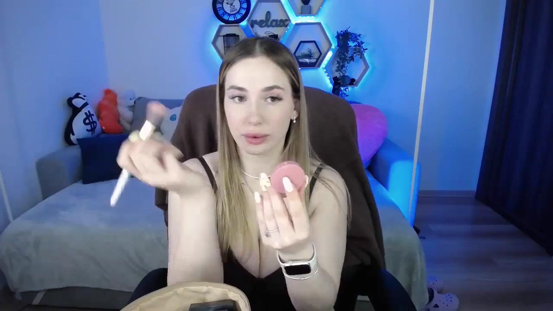 Gallery image thumbnail from SabrinaViolet's myfreecams stream on, 03/24/2026, 10:45 image 16 of 20