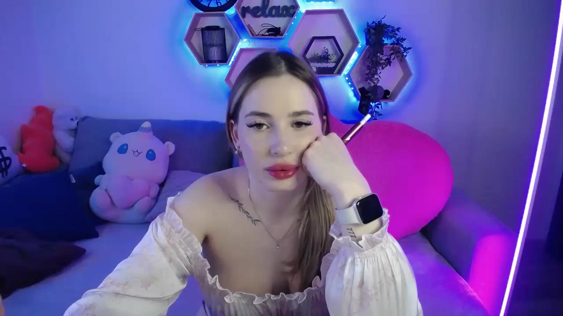 Gallery image thumbnail from SabrinaViolet's myfreecams stream on, 03/28/2026, 11:21 image 1 of 20