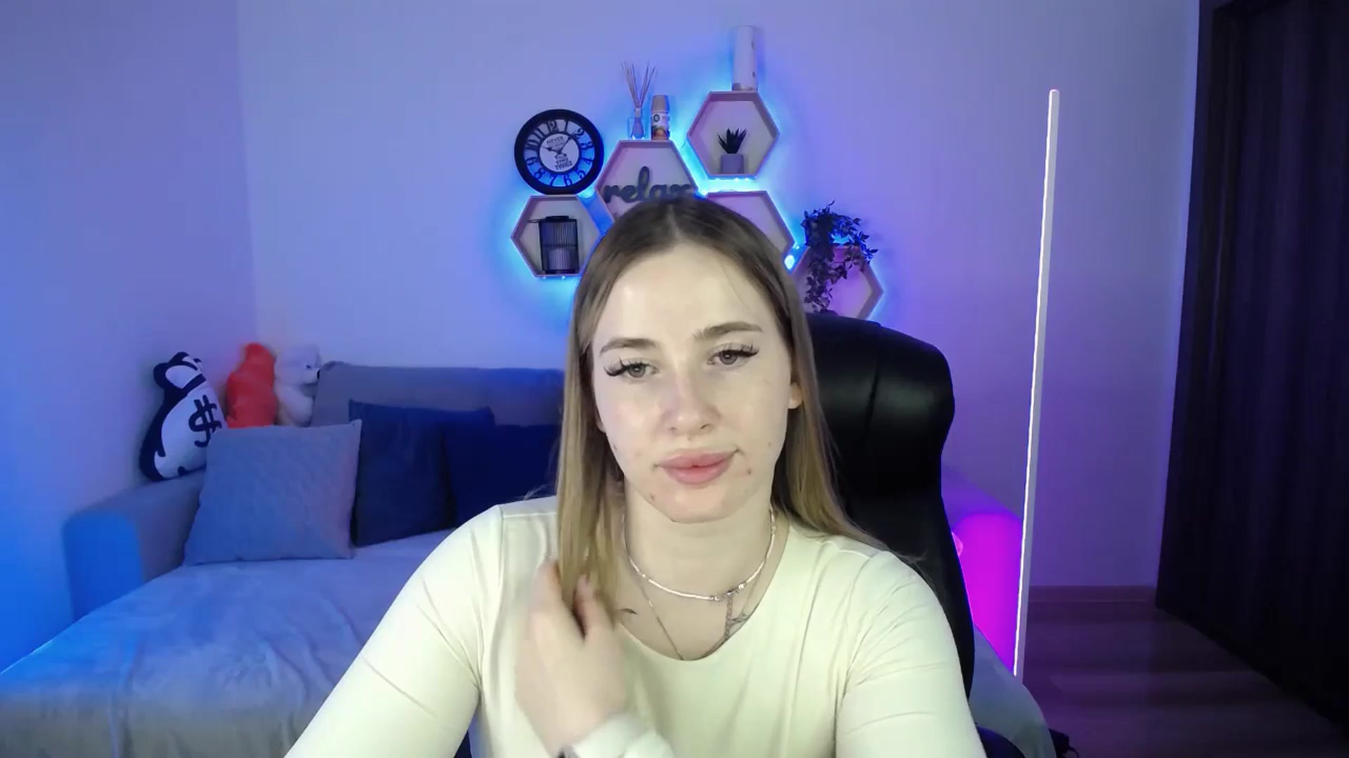 Gallery image thumbnail from SabrinaViolet's myfreecams stream on, 03/30/2026, 08:20 image 3 of 20