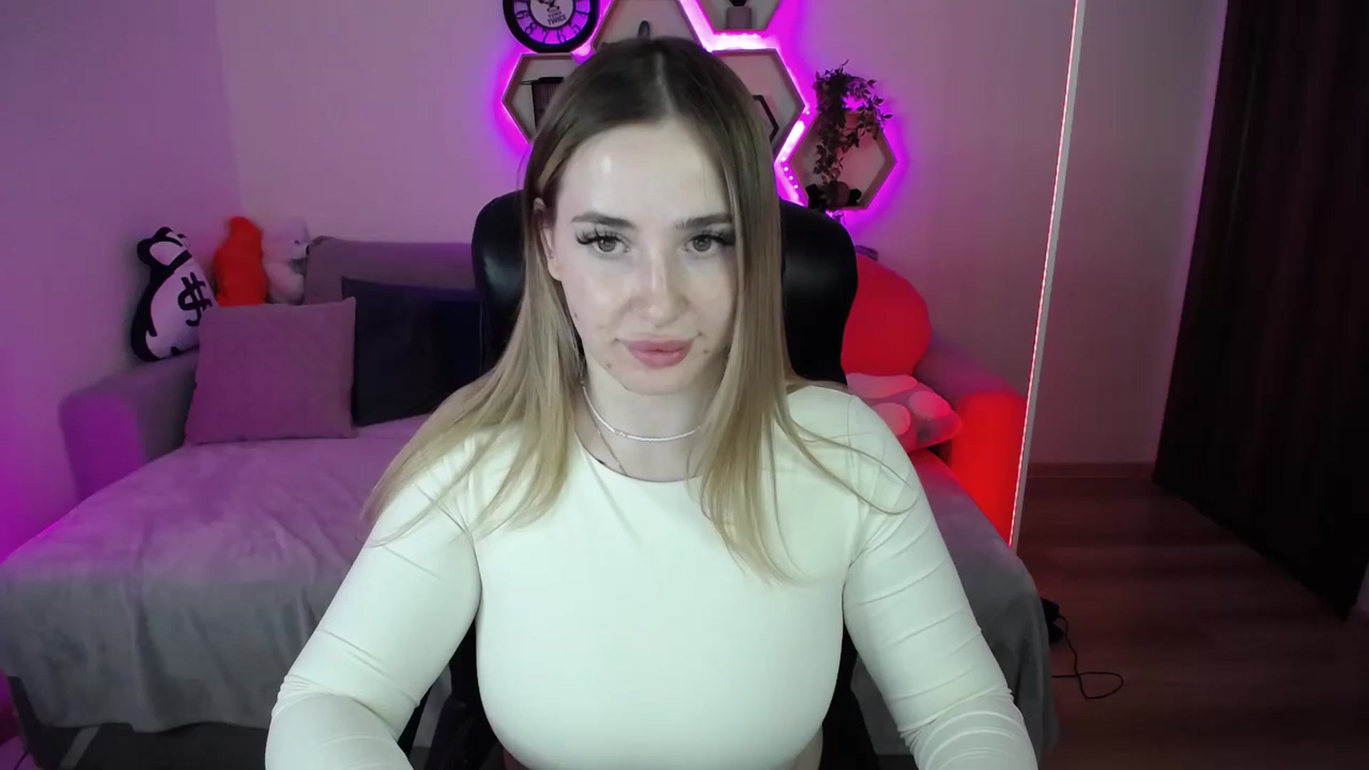 Gallery image thumbnail from SabrinaViolet's myfreecams stream on, 03/30/2026, 08:20 image 10 of 20